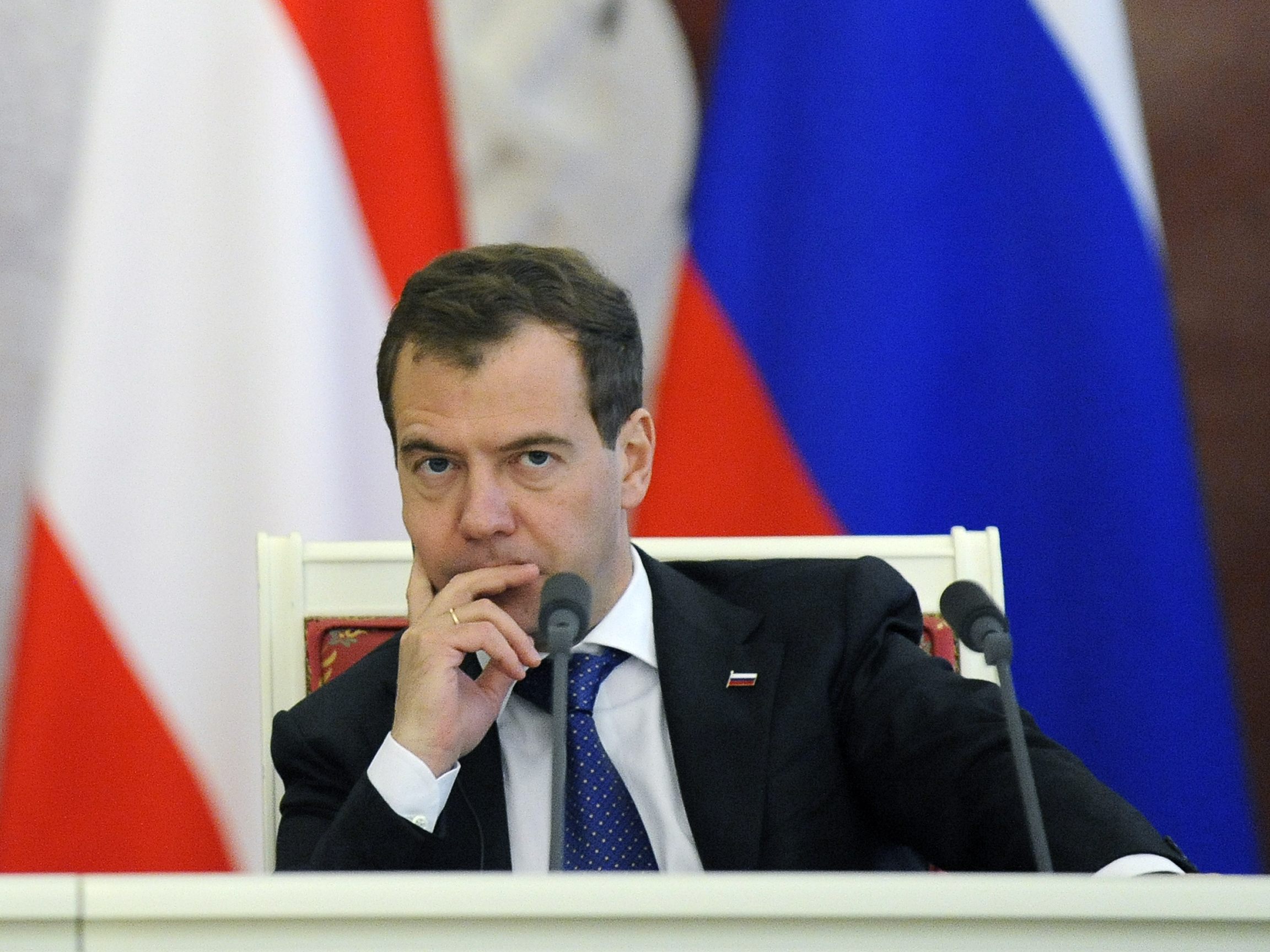 Der Ex-Präsident Russlands, Dmitri Medwedew, stellte die Souveränität der Ukraine als eigener Staat infrage. Der Ex-Präsident Russlands, Dmitri Medwedew, stellte die Souveränität der Ukraine als eigener Staat infrage.