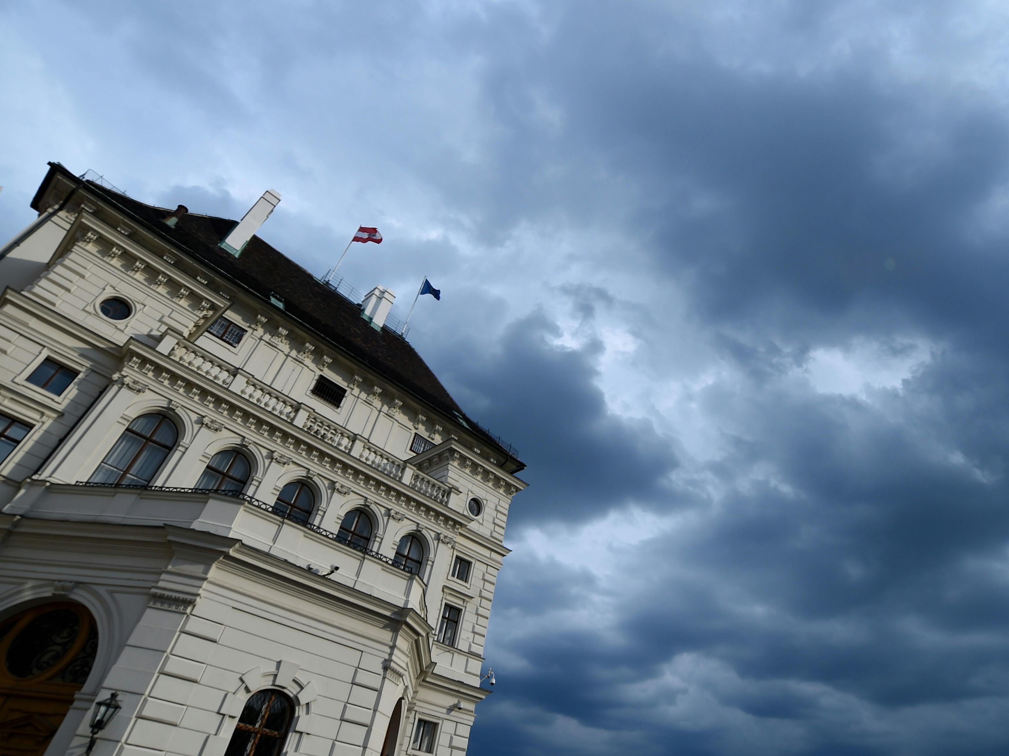 Für eine Hofburg-Kandidatur gilt eine Einreichfrist bis 2. September.