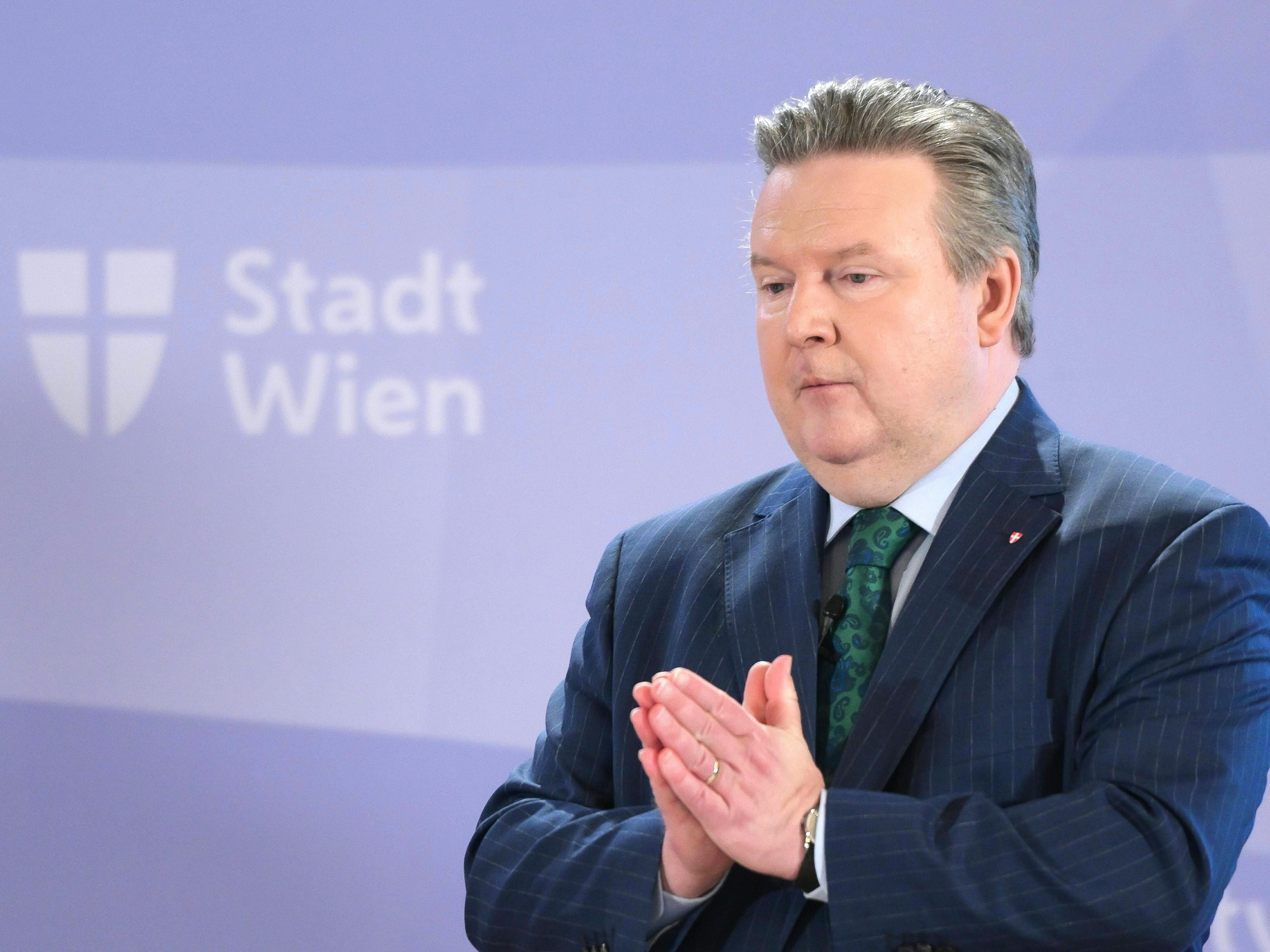 Der Staatsschutz ermittelt und bitte Ludwig um Zusammenarbeit. Der Staatsschutz ermittelt und bitte Ludwig um Zusammenarbeit.