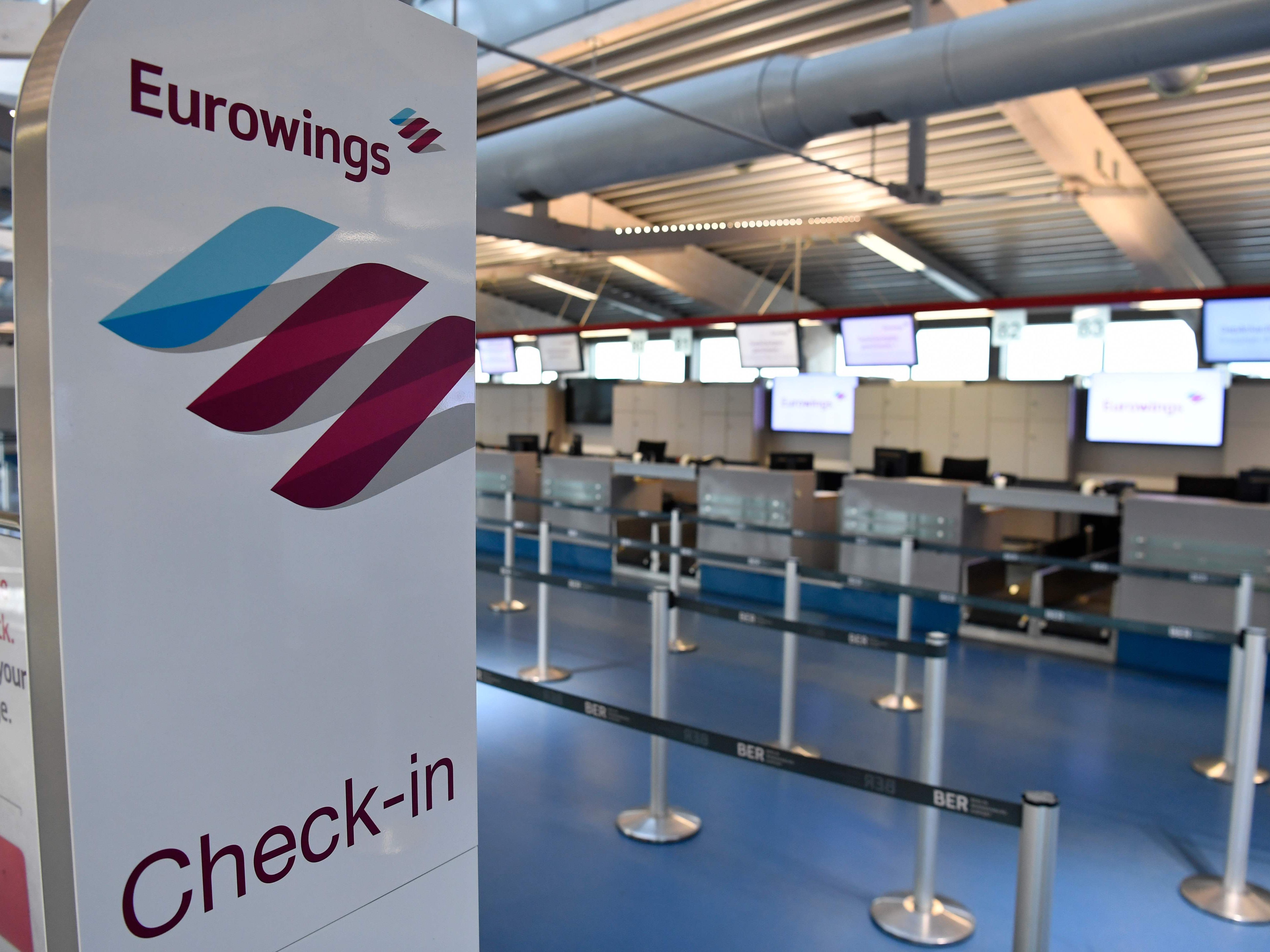 Hunderte Passagiere von Flugausfällen in Salzburg betroffen. Hunderte Passagiere von Flugausfällen in Salzburg betroffen.