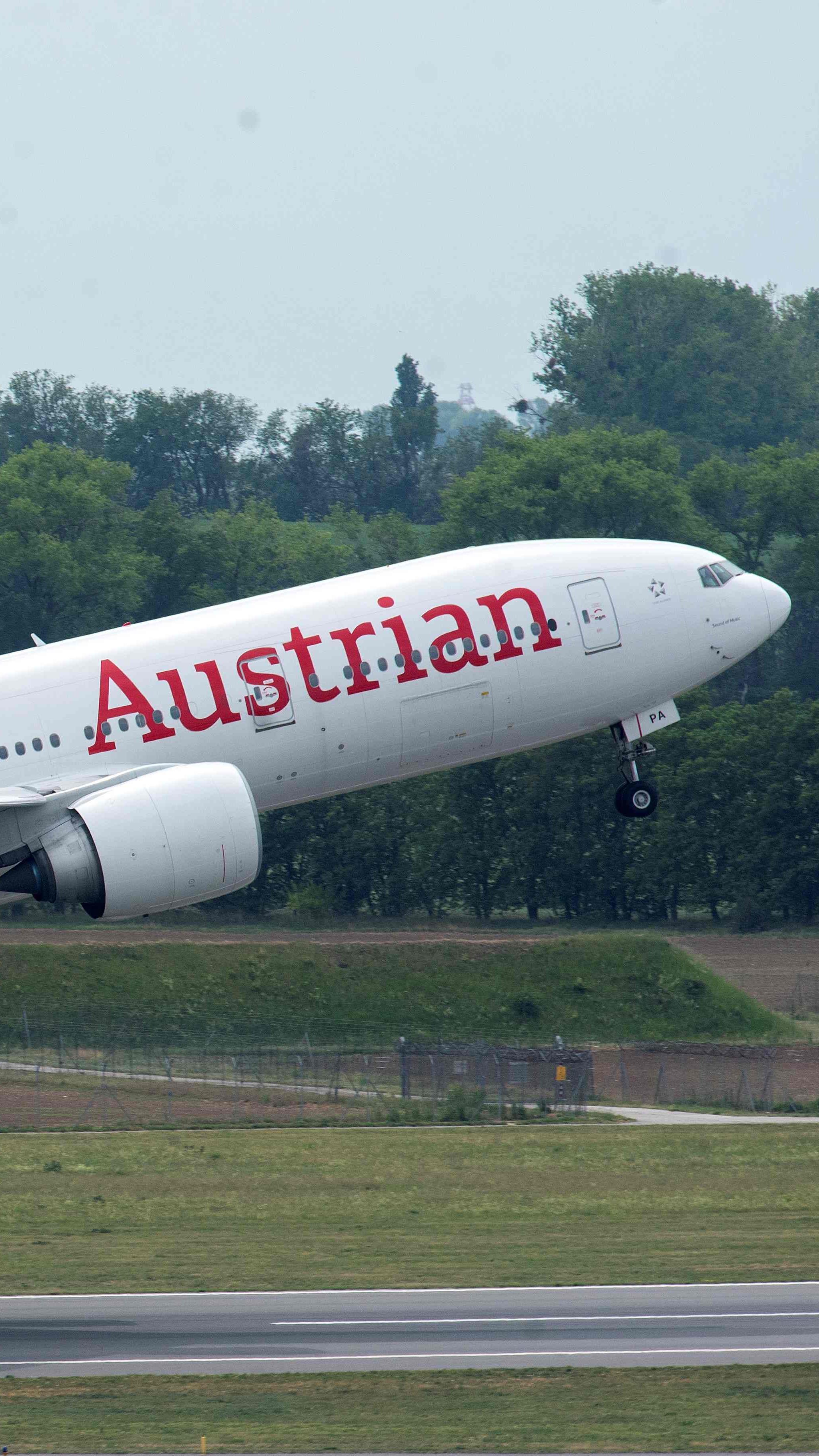 Der Wiener Flughafen schraubt, dank der hohen Fluggastzahlen, die Umsatz- und Gewinnprognosen für 2022 nach oben.