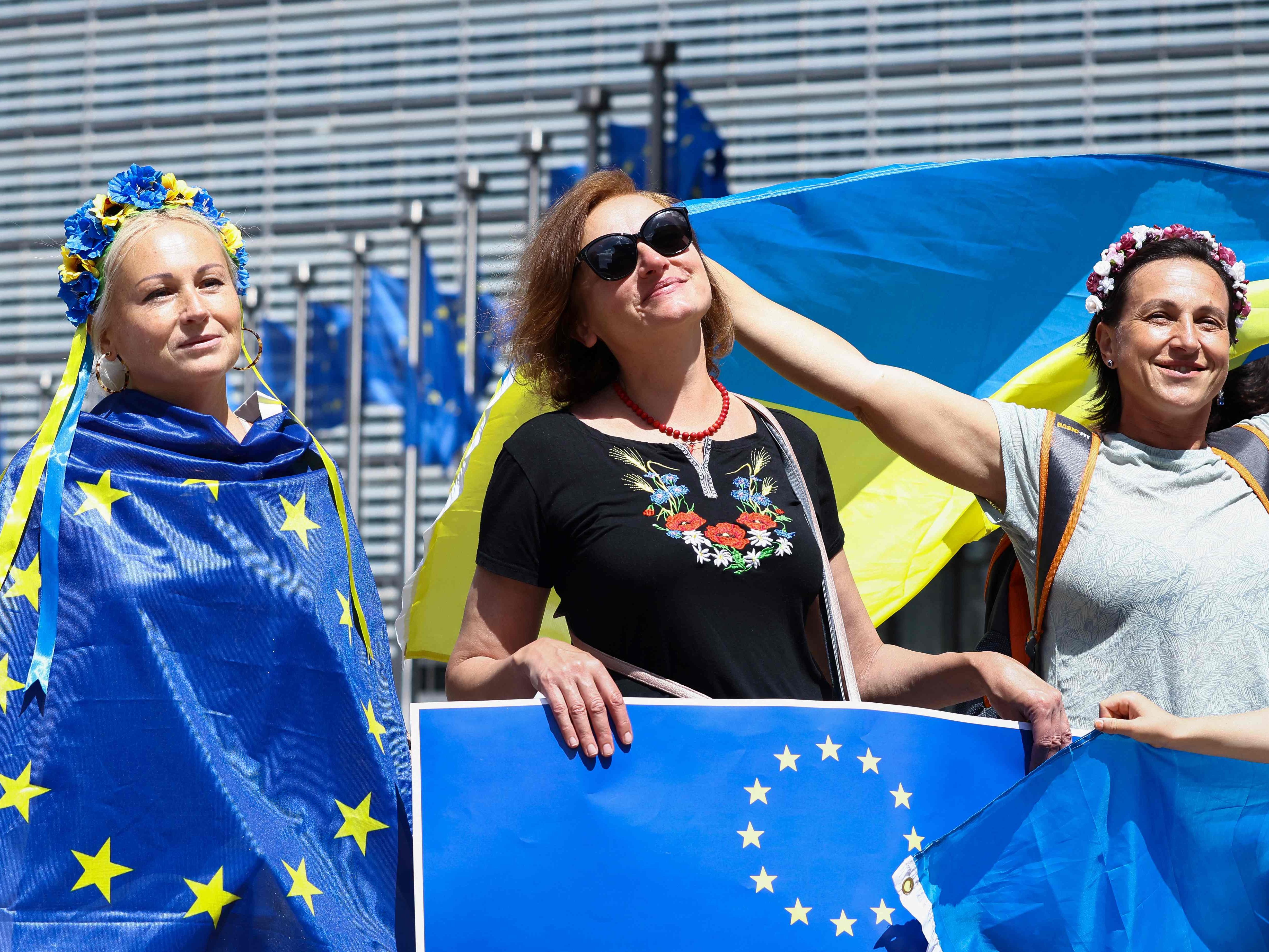 Die Ukraine wirbt um den Status als EU-Beitrittskandidat auch in Österreich. Die Ukraine wirbt um den Status als EU-Beitrittskandidat auch in Österreich.
