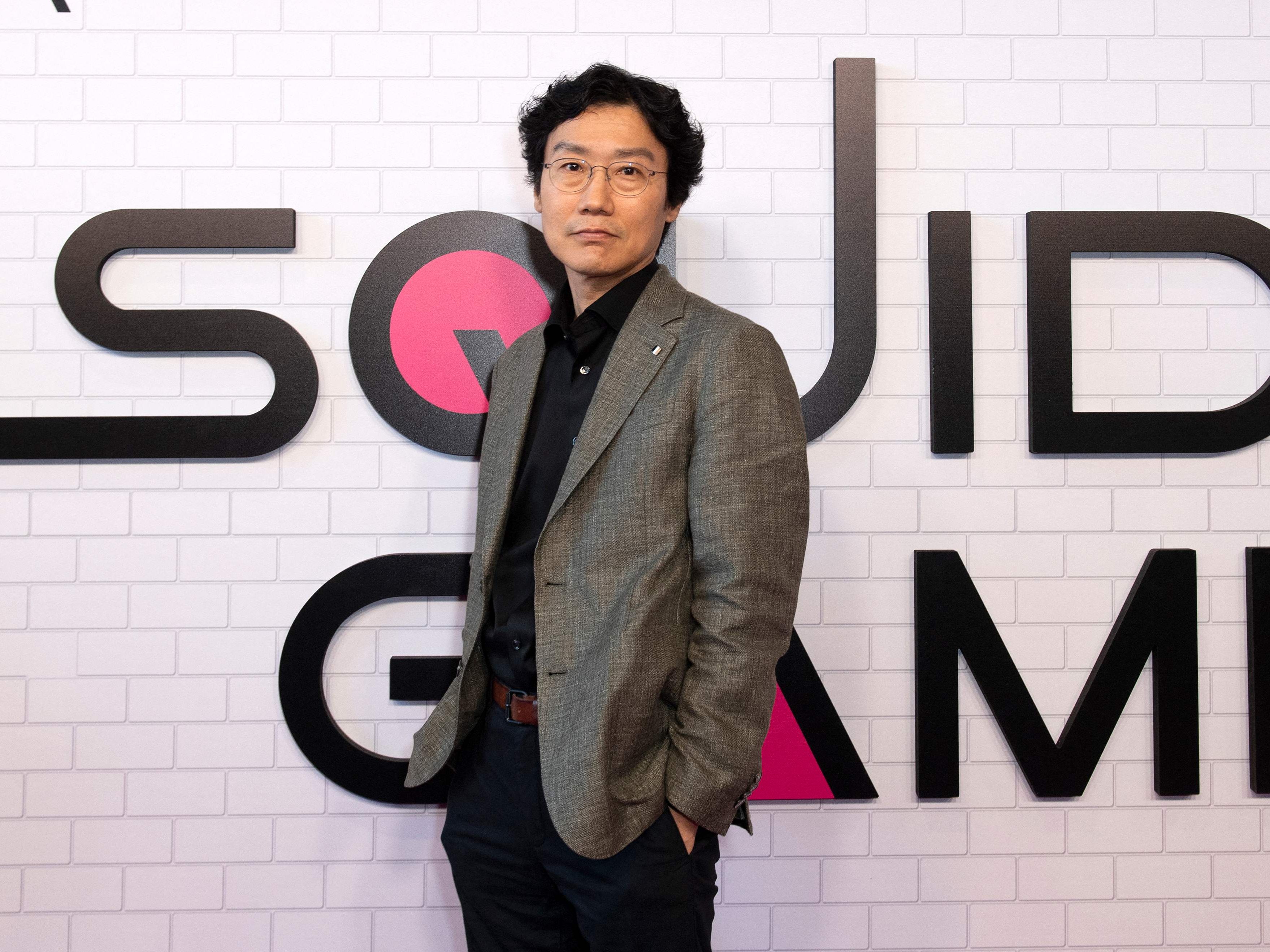 Der südkoreanische Serienhit "Squid Game" von Regisseur Hwang Dong-hyuk bekommt eine zweite Staffel. Der südkoreanische Serienhit "Squid Game" von Regisseur Hwang Dong-hyuk bekommt eine zweite Staffel.