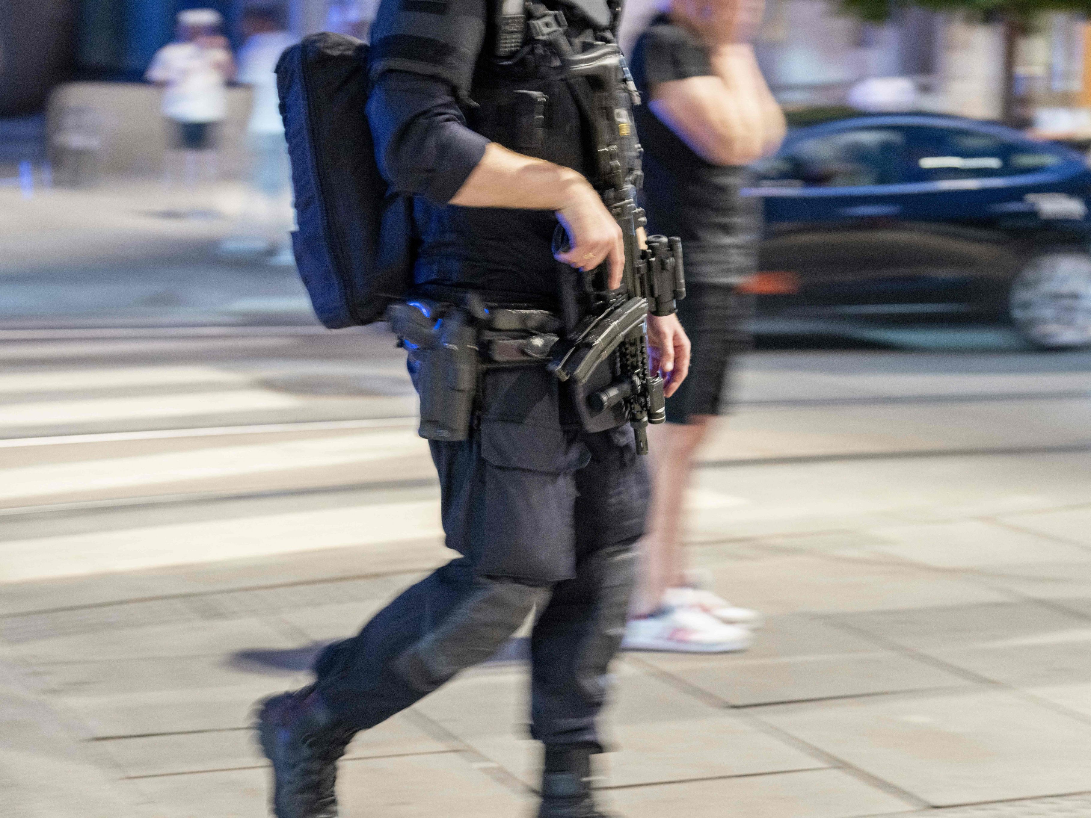 Nach Schüssen in Oslo: Anhebung von Terror-Warnstufe. Nach Schüssen in Oslo: Anhebung von Terror-Warnstufe.