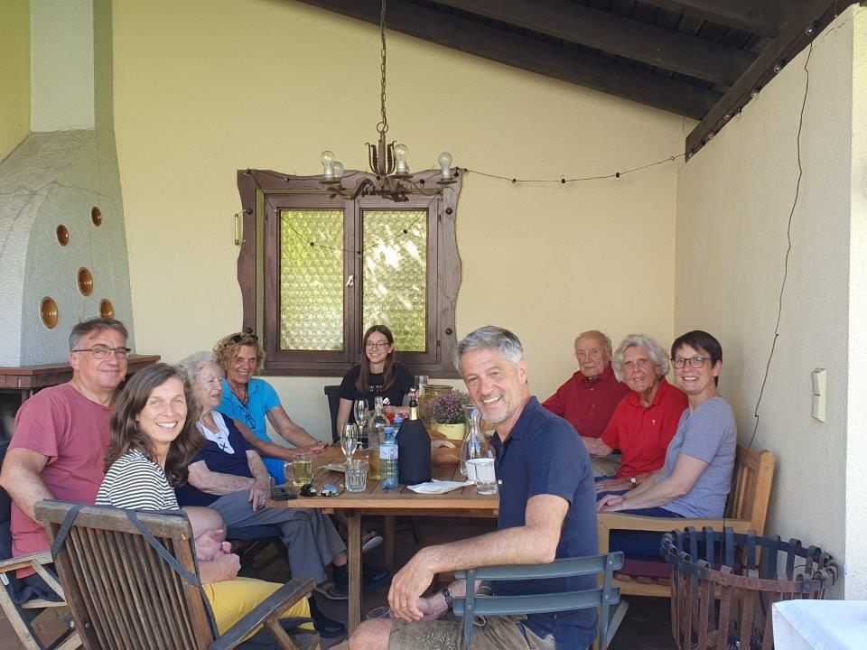 Gute Stimmung bei Biancas Bänkle. Gute Stimmung bei Biancas Bänkle.