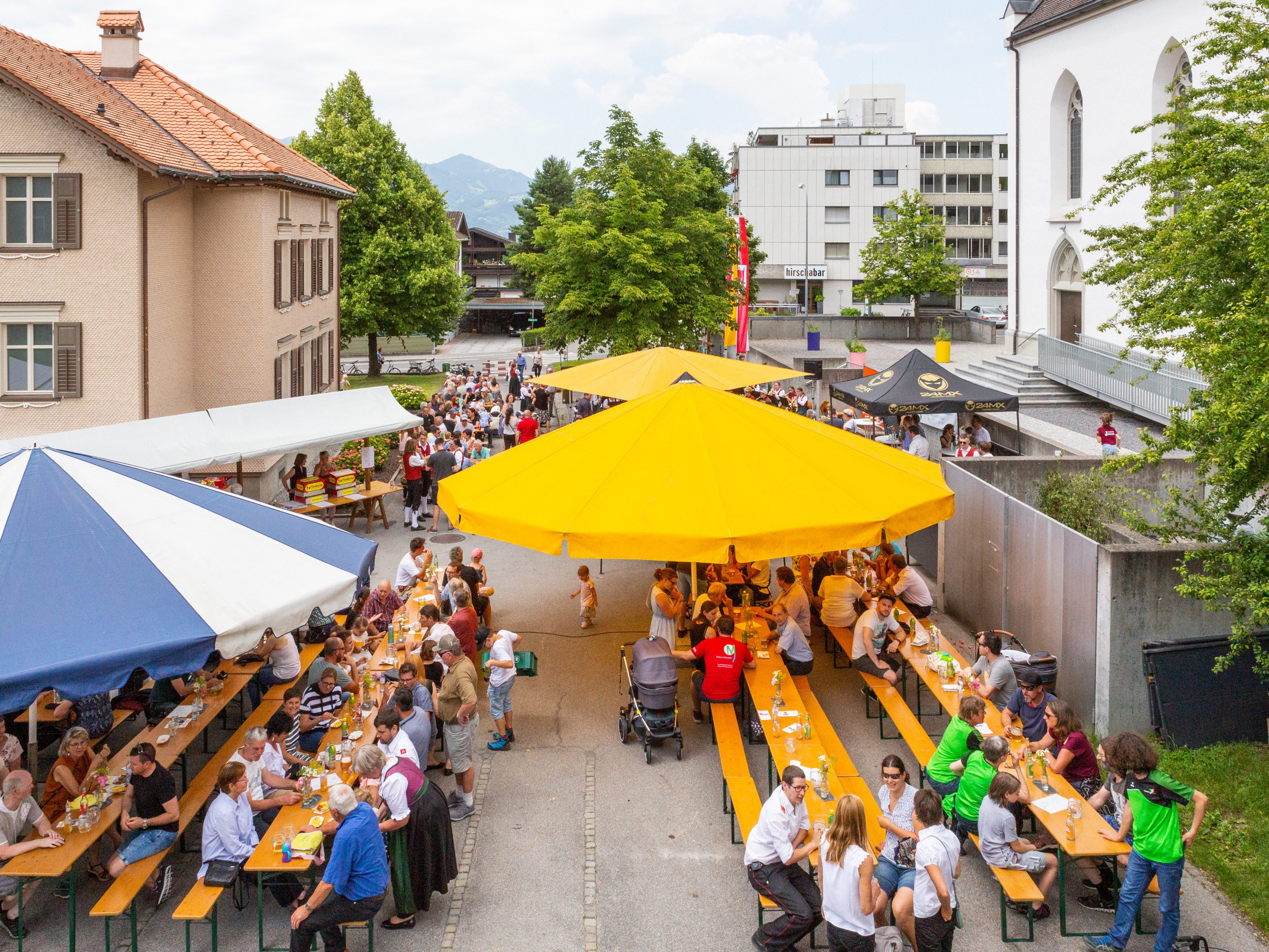 Bei traumhaftem Wetter feierte Weiler am vergangenen Wochenende das neue Gemeindeamt