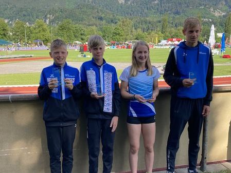 vlnr: Julius Wirth, Linus Oblak, Mia-Sophie Kammerer, Lorenz Wirth vlnr: Julius Wirth, Linus Oblak, Mia-Sophie Kammerer, Lorenz Wirth