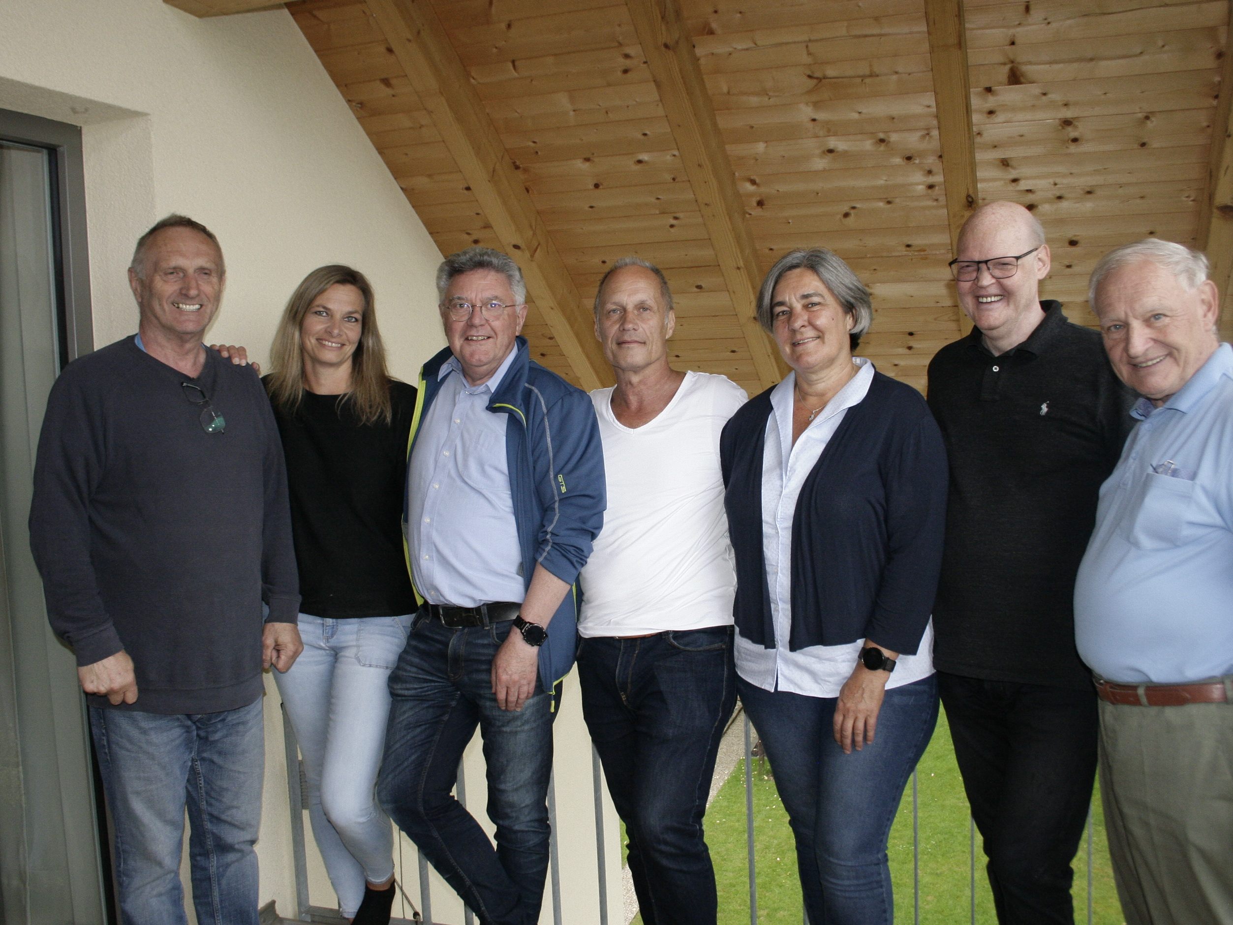 Verein Neuanfang: Peter Ammann, Miriam Bucher, Erich Vonbank, Silvester Inkert, Doris Reich, Andreas Haderer und Johann Lederle (v.l.). Verein Neuanfang: Peter Ammann, Miriam Bucher, Erich Vonbank, Silvester Inkert, Doris Reich, Andreas Haderer und Johann Lederle (v.l.).