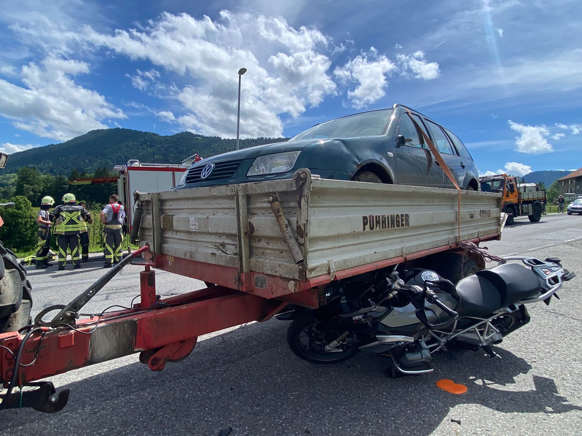 Zwei Verletzte nach Unfall Zwei Verletzte nach Unfall