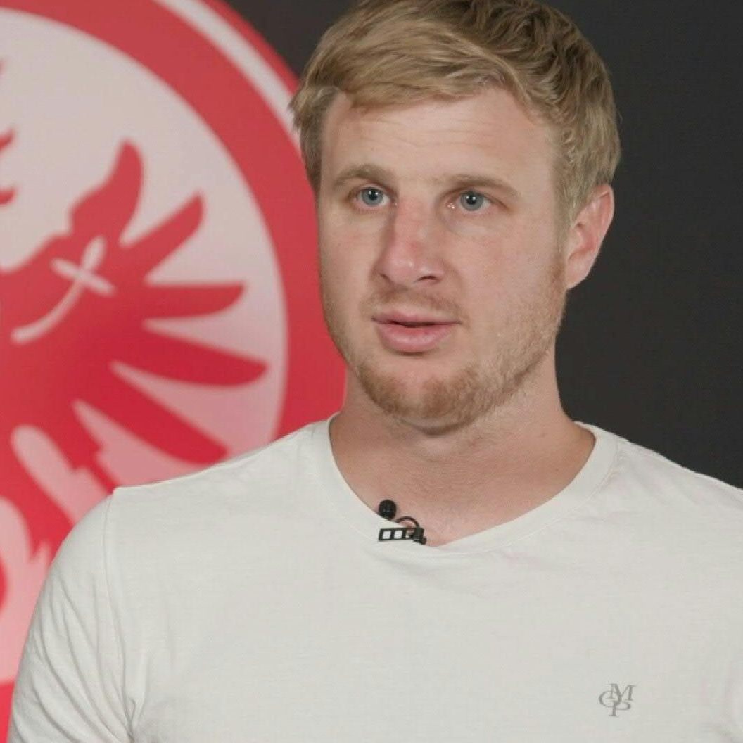 Verteidiger bat Eintracht Frankfurt um Vertragsauflösung