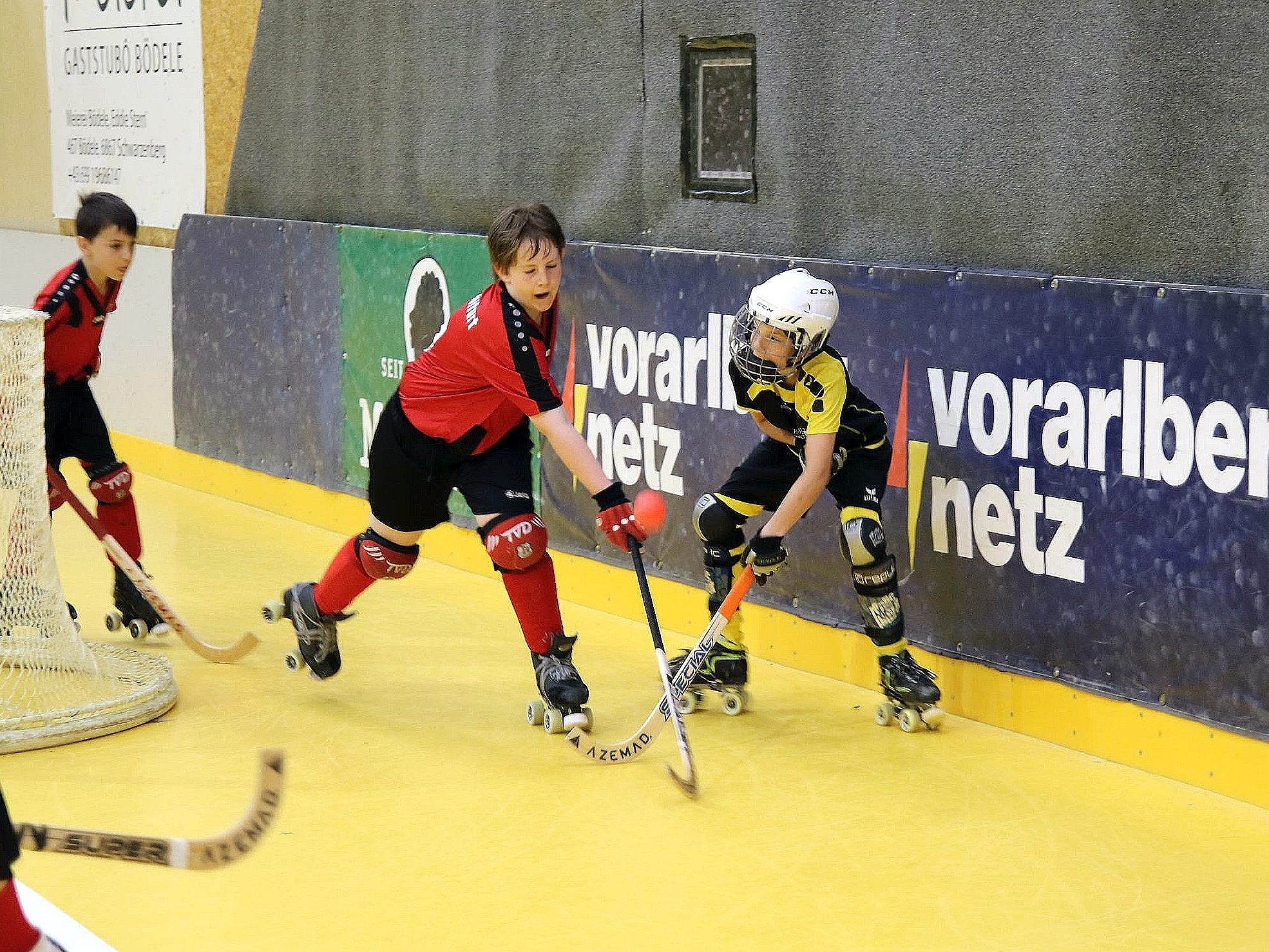 Das Publikum in der Stadthalle bekam bei der ÖM tolle Partien im Rollhockey-Nachwuchssport geboten. Das Publikum in der Stadthalle bekam bei der ÖM tolle Partien im Rollhockey-Nachwuchssport geboten.