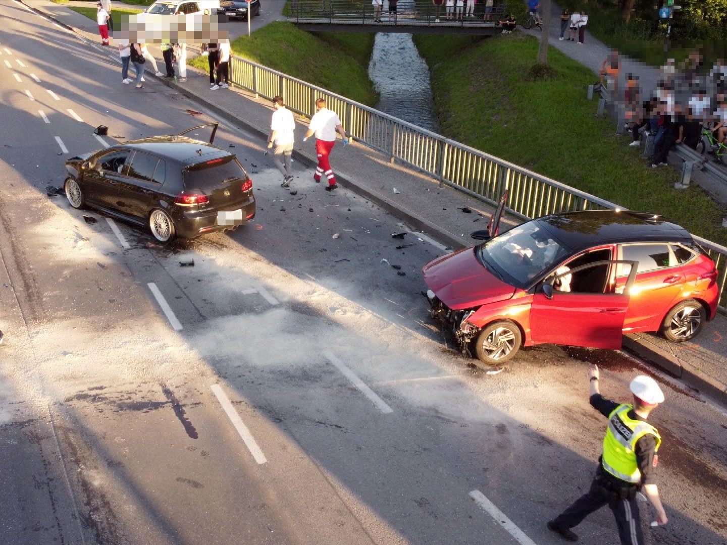 Vier Personen wurden verletzt Vier Personen wurden verletzt