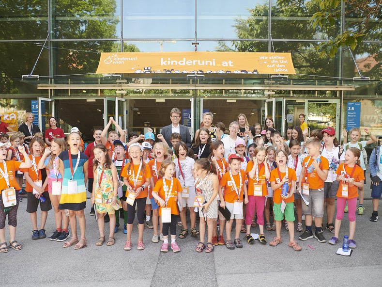 Ab 1. August 2022 geht die Kinderuni Wien auf Tour.