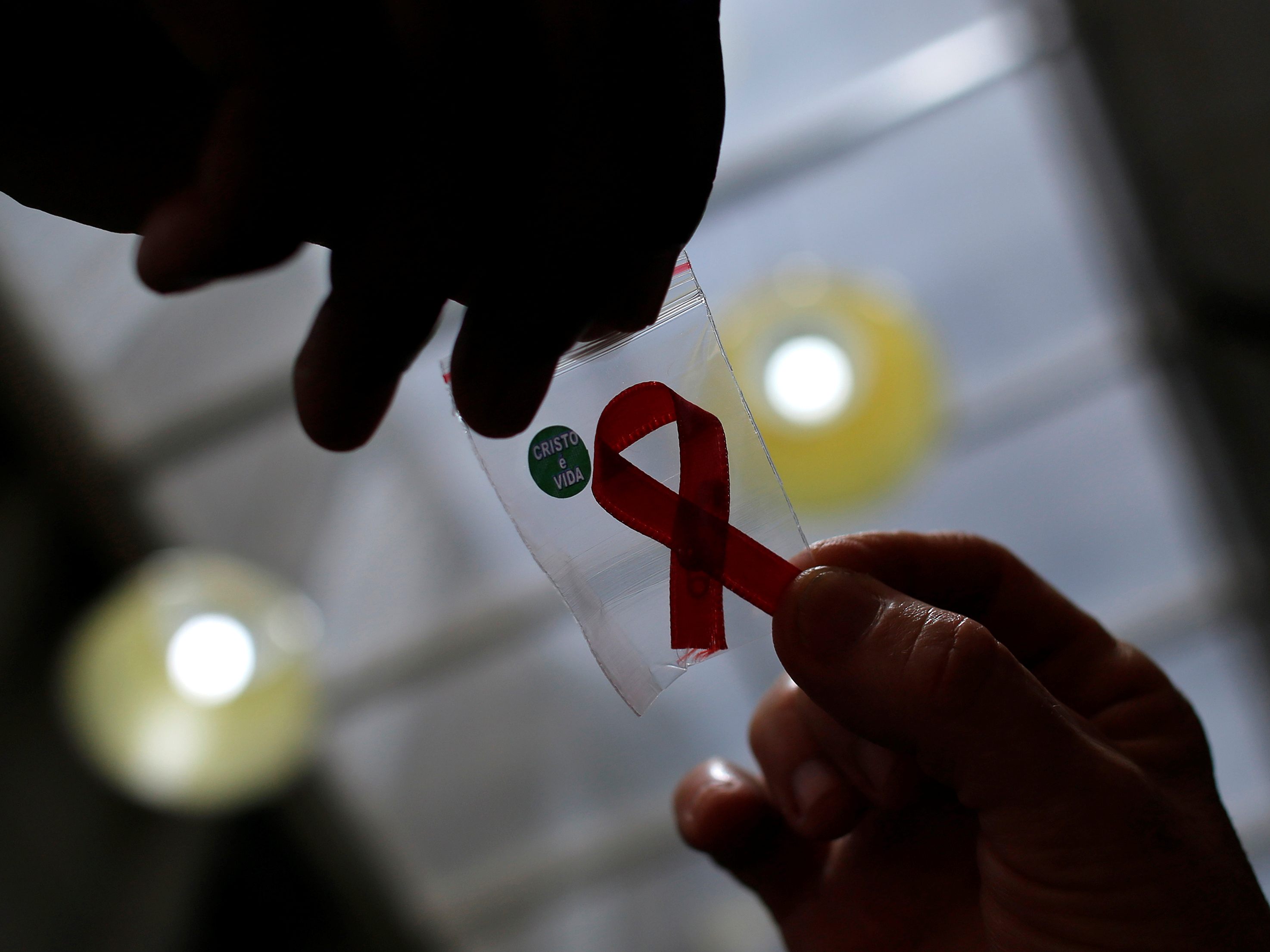 Laut UN-Bericht ist der Kampf gegen Aids weltweit ins Stocken geraten. Laut UN-Bericht ist der Kampf gegen Aids weltweit ins Stocken geraten.