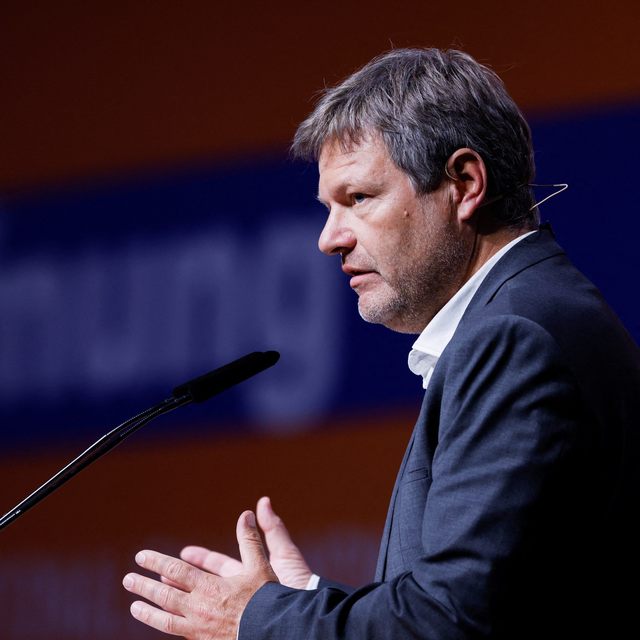 Bayerns Ministerpräsident Markus Söder (CSU) plädiert für einen Vertrag über den Gasspeicher Haidach mit Österreich.