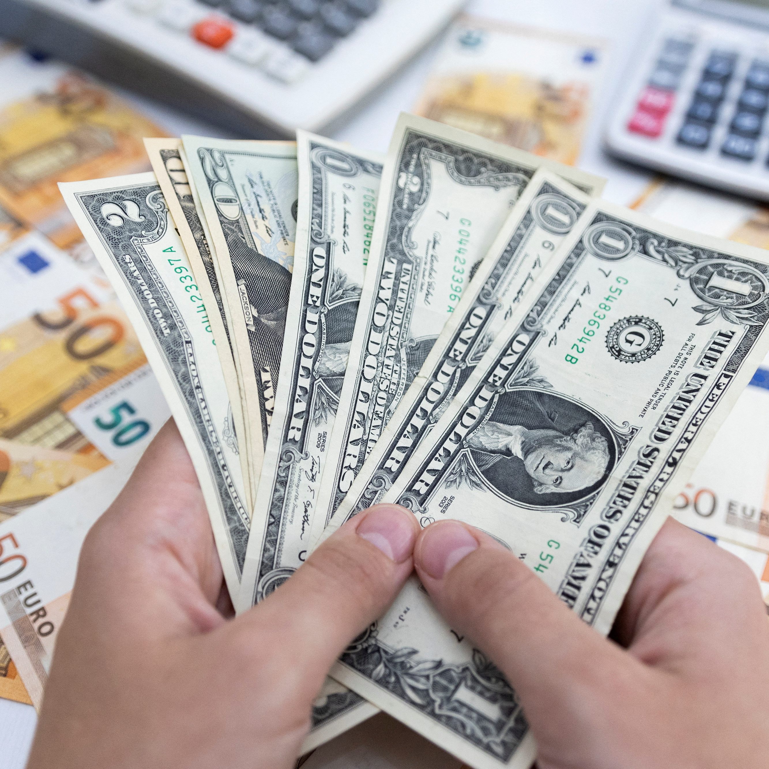 Eurokurs auf einen Dollar gefallen.