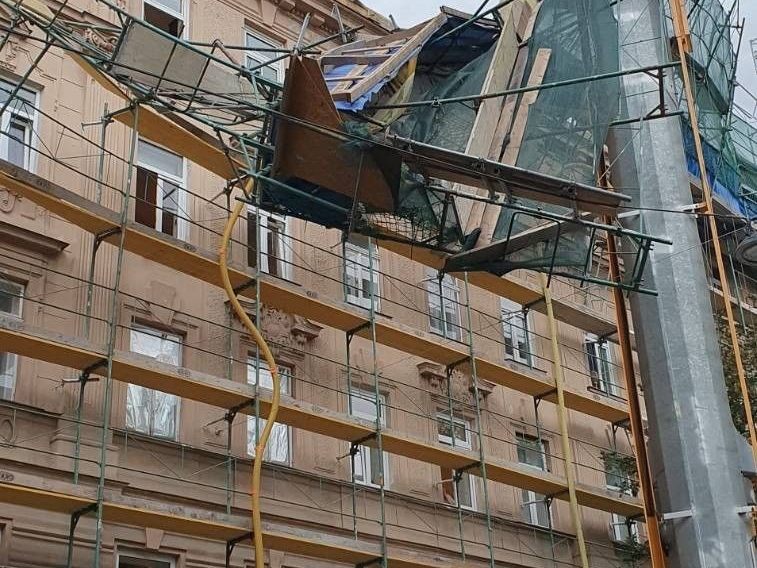 Wiener Feuerwehr am Freitag im Sturm-Einsatz. Wiener Feuerwehr am Freitag im Sturm-Einsatz.