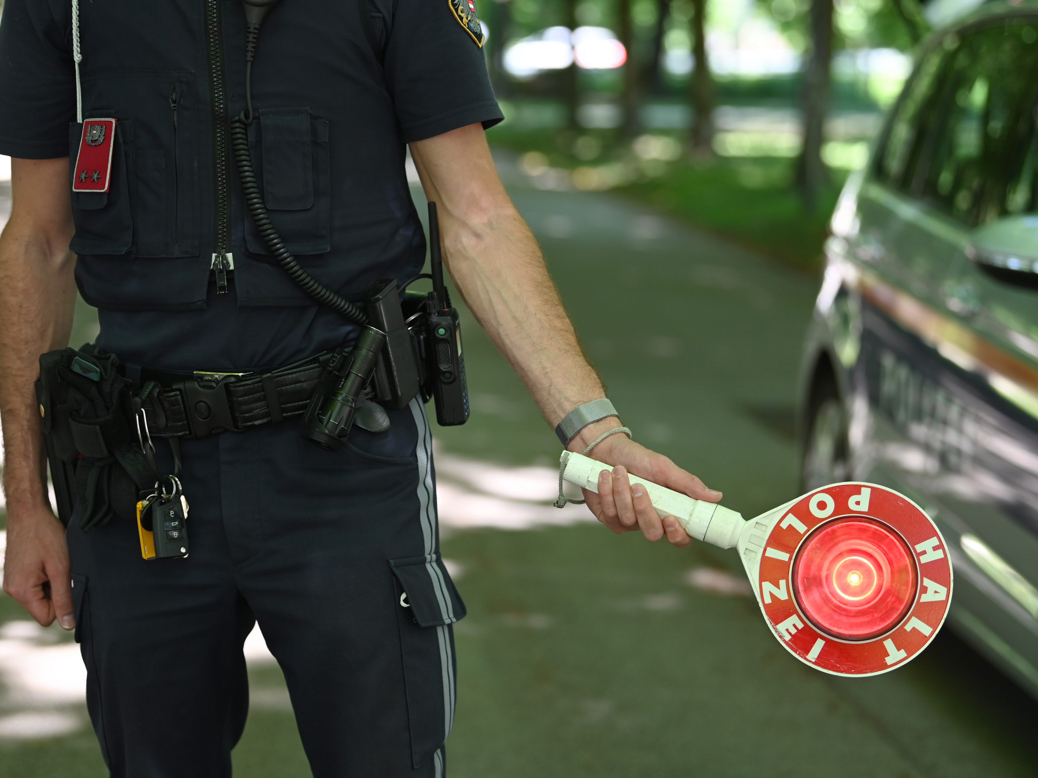 Ein Lenker ohne Führerschein lieferte sich in Rudolfsheim-Fünfhaus eine Verfolgungsjagd mit der Polizei.