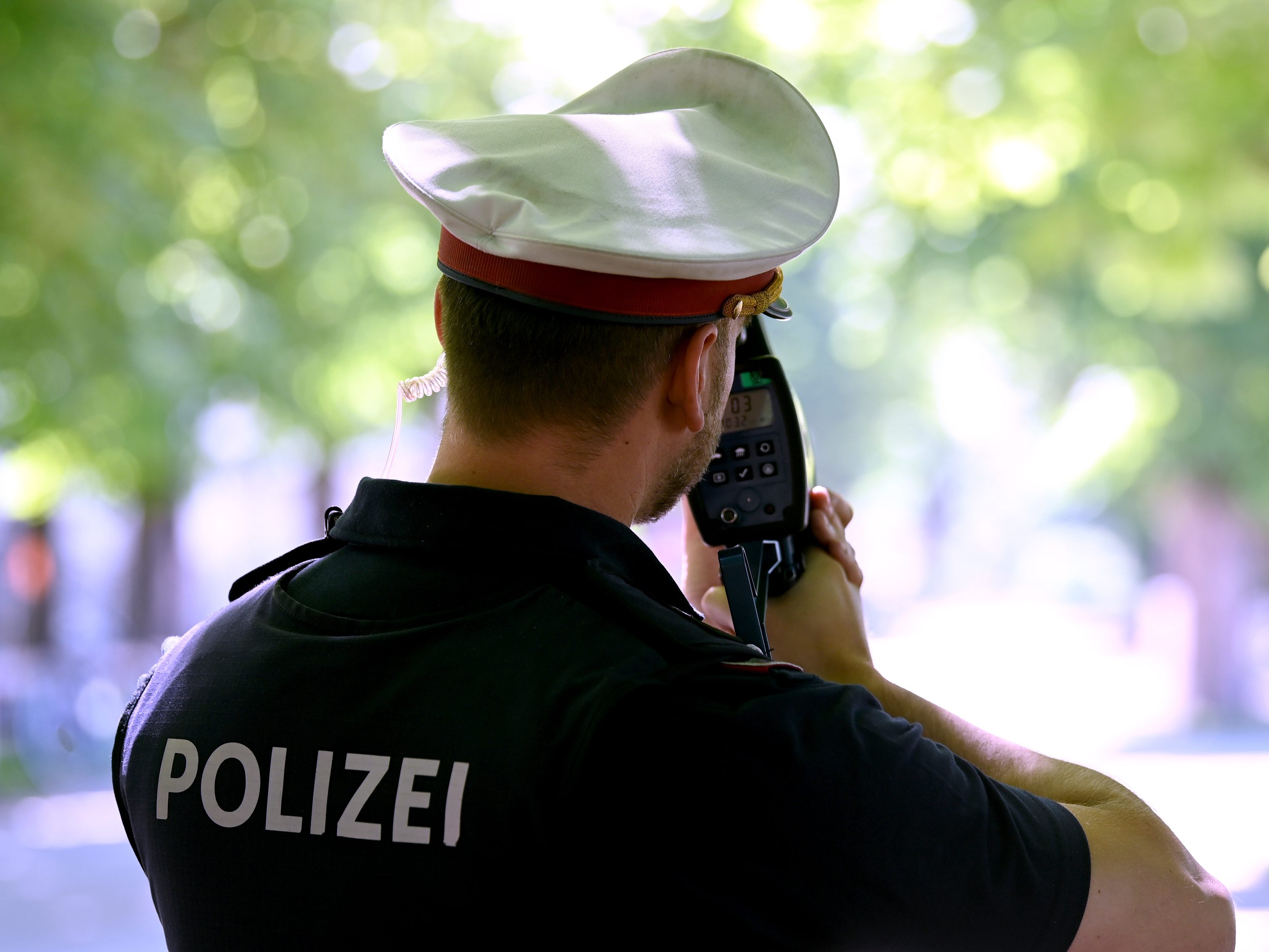 Die Polizei fasste in Wien-Donaustadt einen Raser der mit 123 km/h unterwegs war. Die Polizei fasste in Wien-Donaustadt einen Raser der mit 123 km/h unterwegs war.
