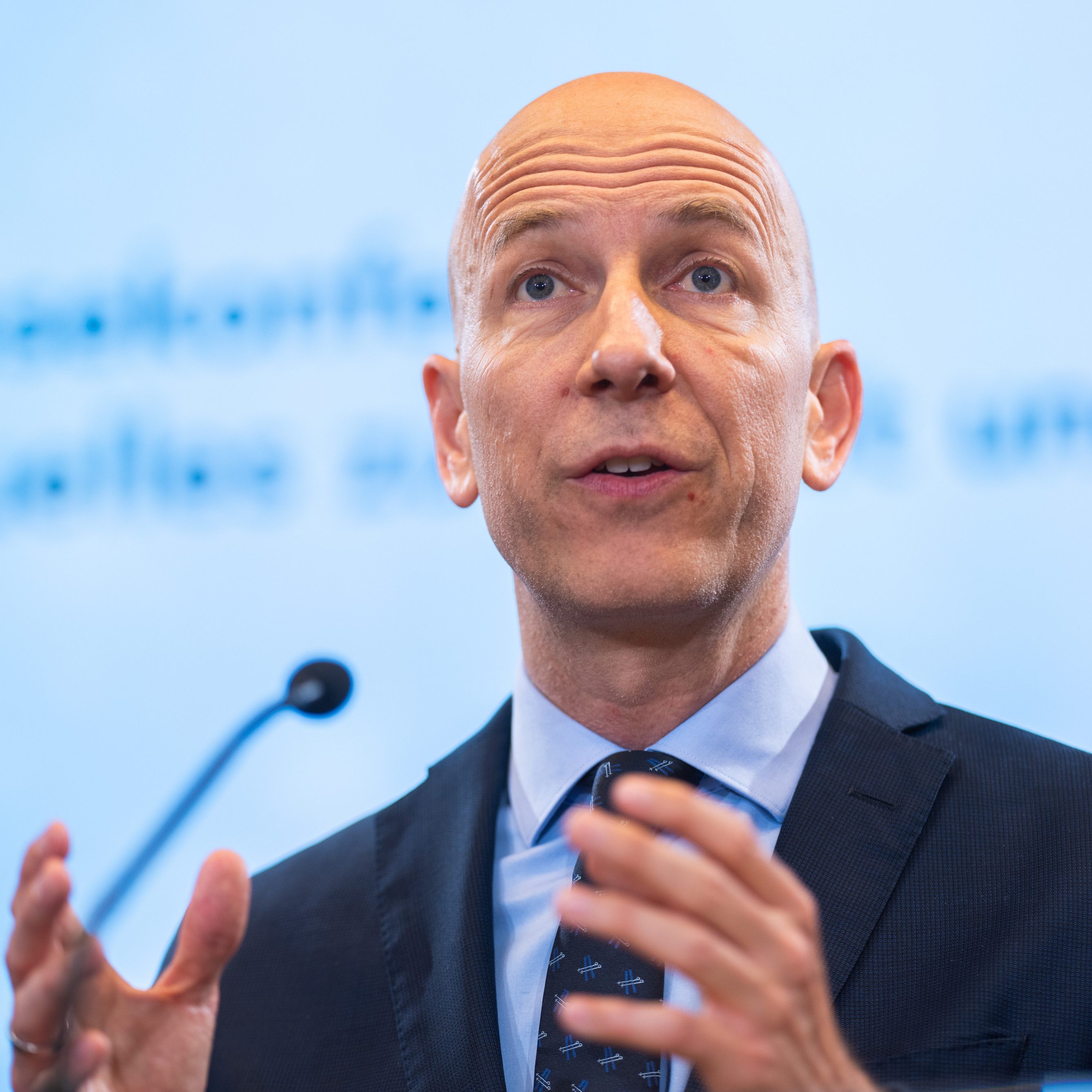 Wirtschaftsminister Martin Kocher ruft mit "Startup-Rat" eine neues Gremium ins Leben.