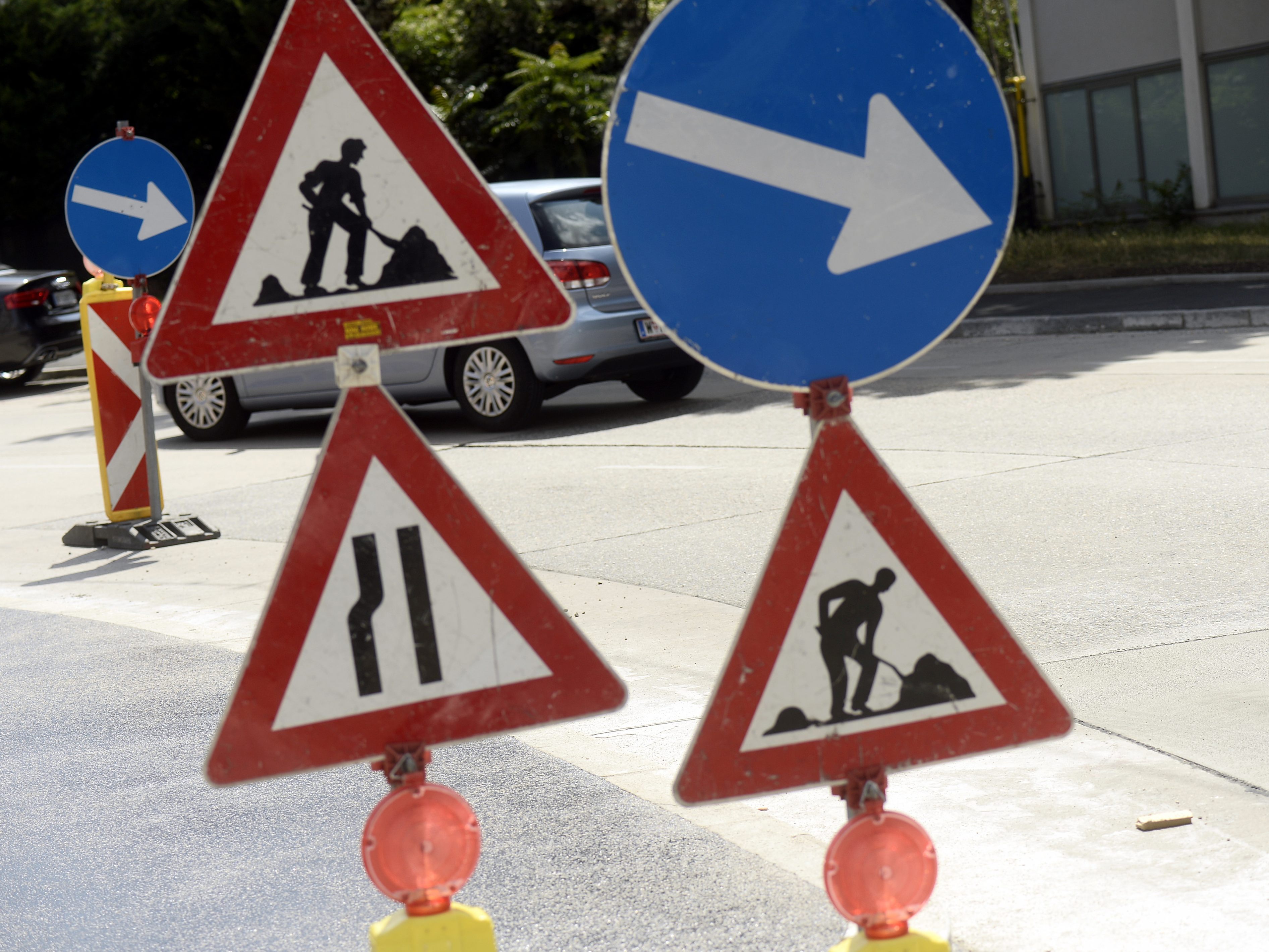 ab 26. Juli finden in Wien-Liesing Straßenarbeiten in der Lastenstraße und der Carlbergergasse statt. ab 26. Juli finden in Wien-Liesing Straßenarbeiten in der Lastenstraße und der Carlbergergasse statt.
