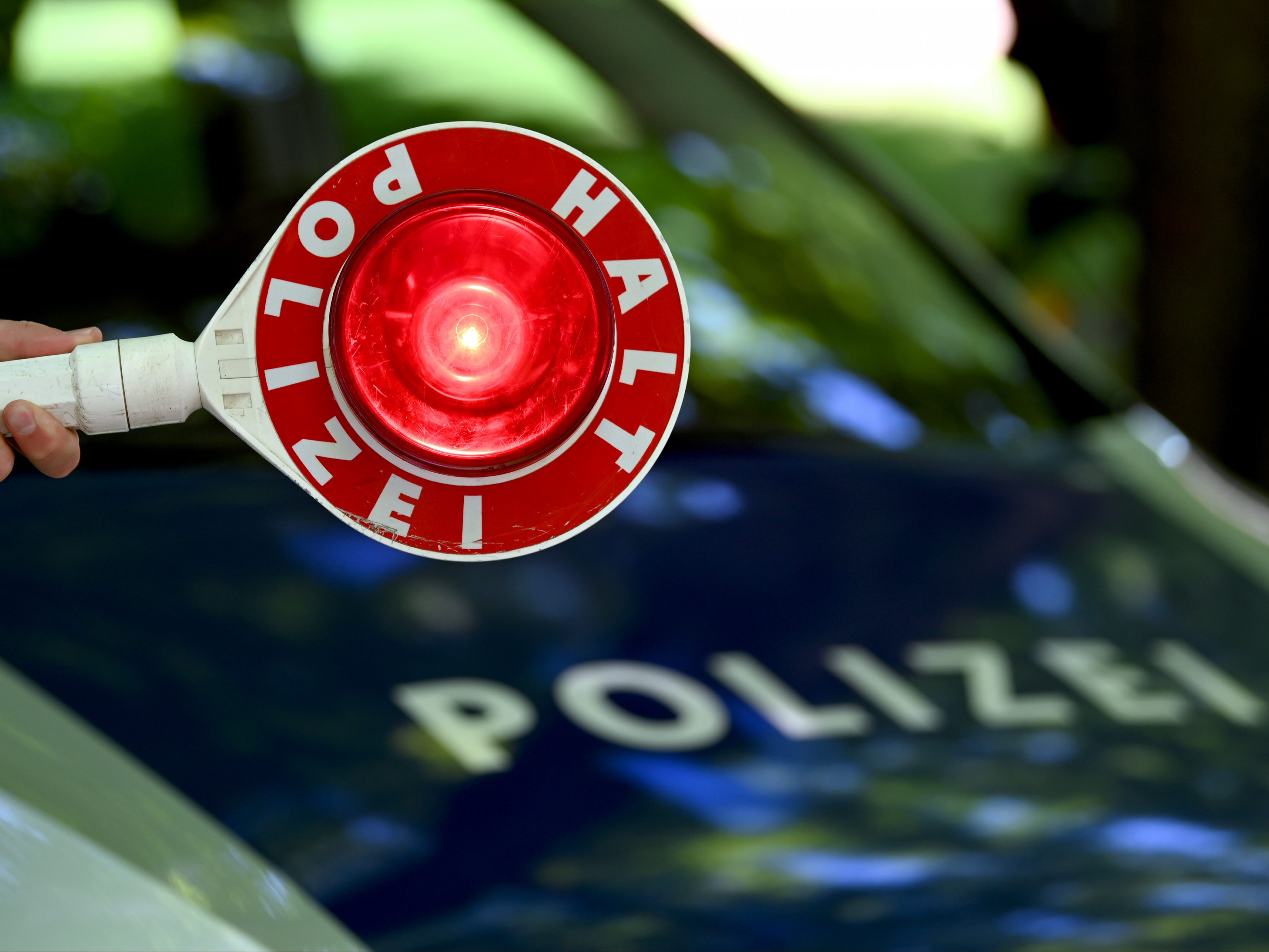Am Montag gab es mehrere Geschwindigkeitskontrollen der Polizei in Wien. Am Montag gab es mehrere Geschwindigkeitskontrollen der Polizei in Wien.