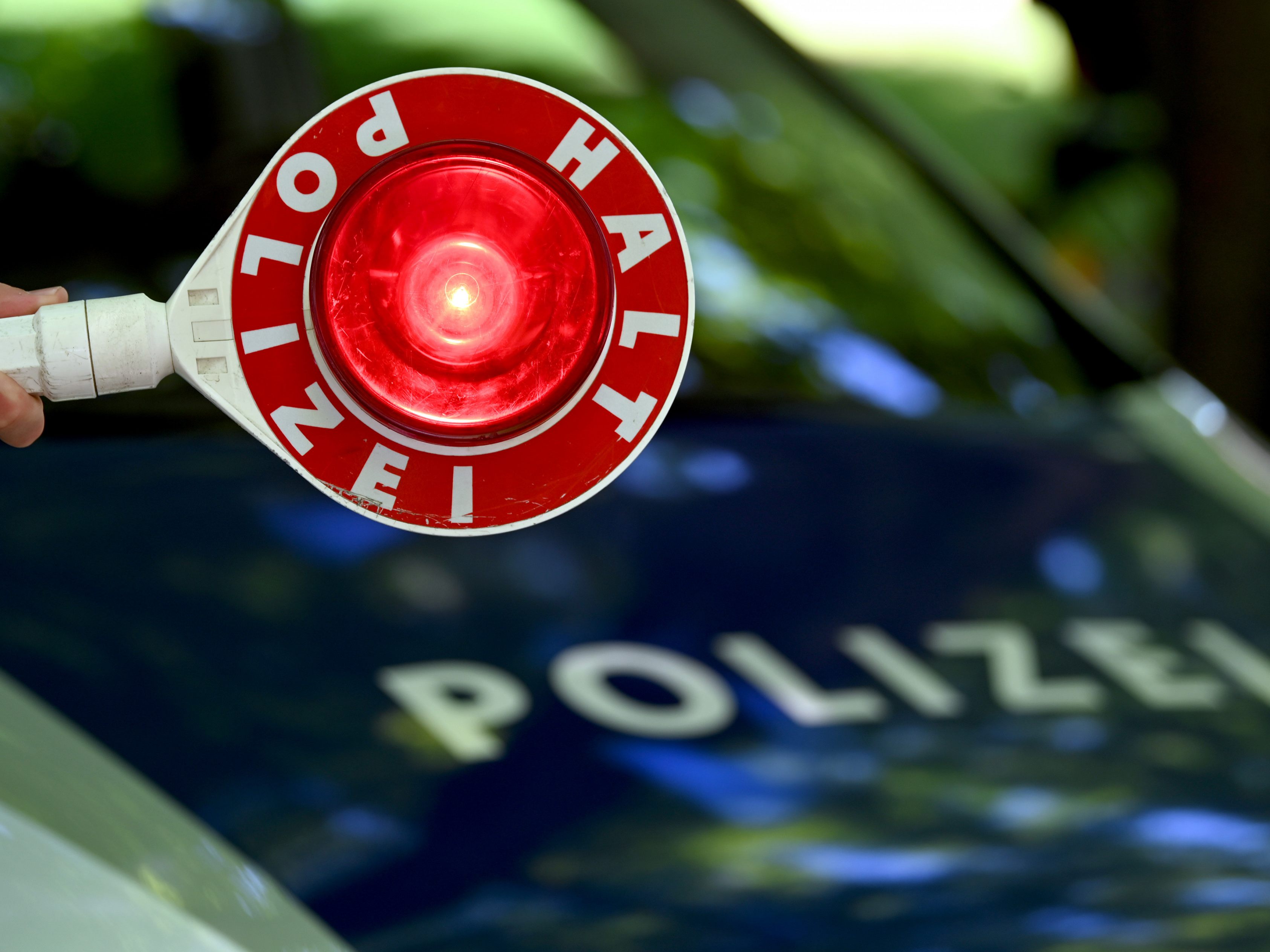 Am Mittwochabend verletzte ein 28-Jähriger einen Polizisten in Wien-Ottakring. Am Mittwochabend verletzte ein 28-Jähriger einen Polizisten in Wien-Ottakring.