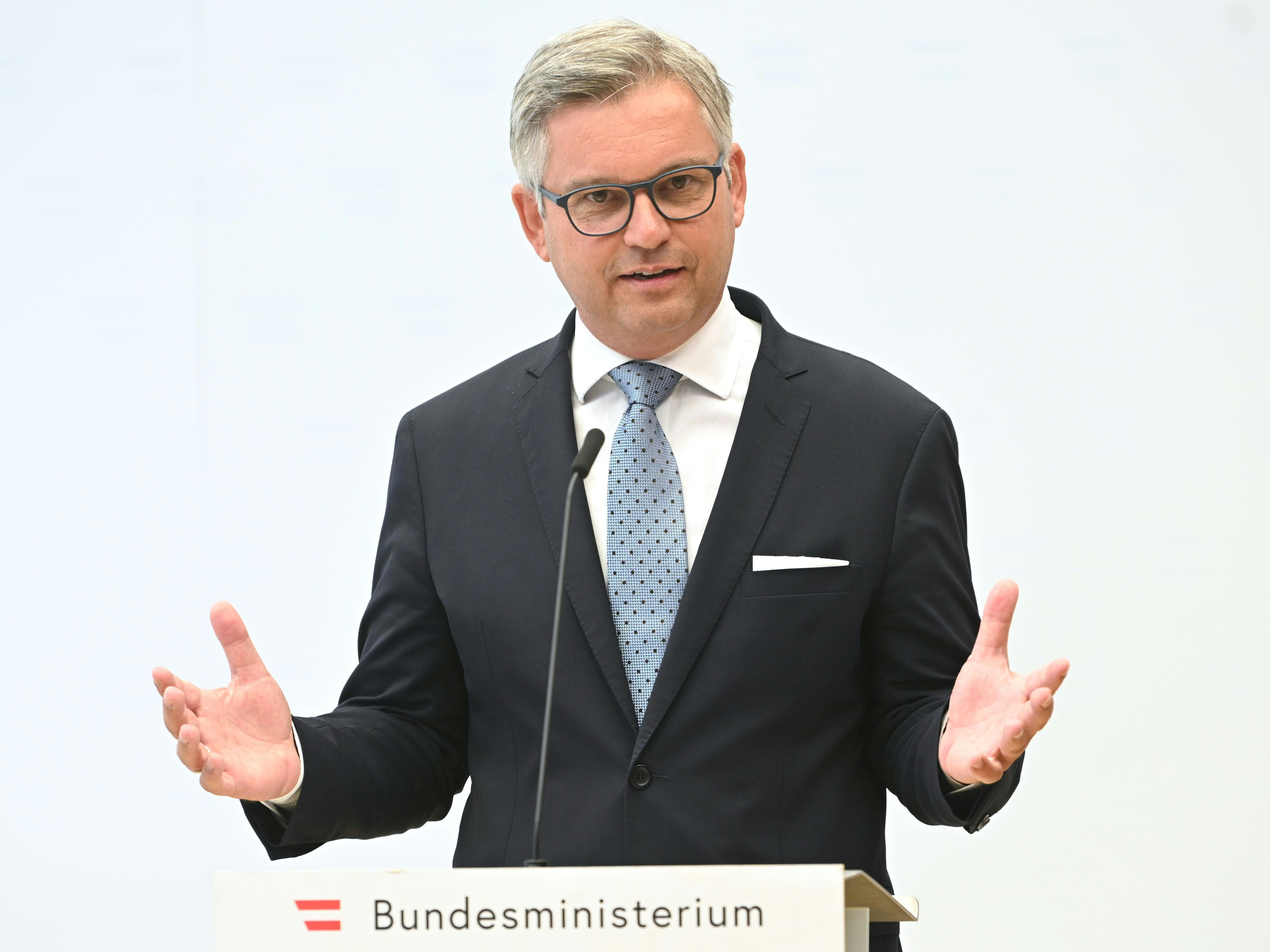 Finanzminister Magnus Brunner (ÖVP) kündigte zu Beginn seiner Amtszeit eine Organisationreform an. Finanzminister Magnus Brunner (ÖVP) kündigte zu Beginn seiner Amtszeit eine Organisationreform an.