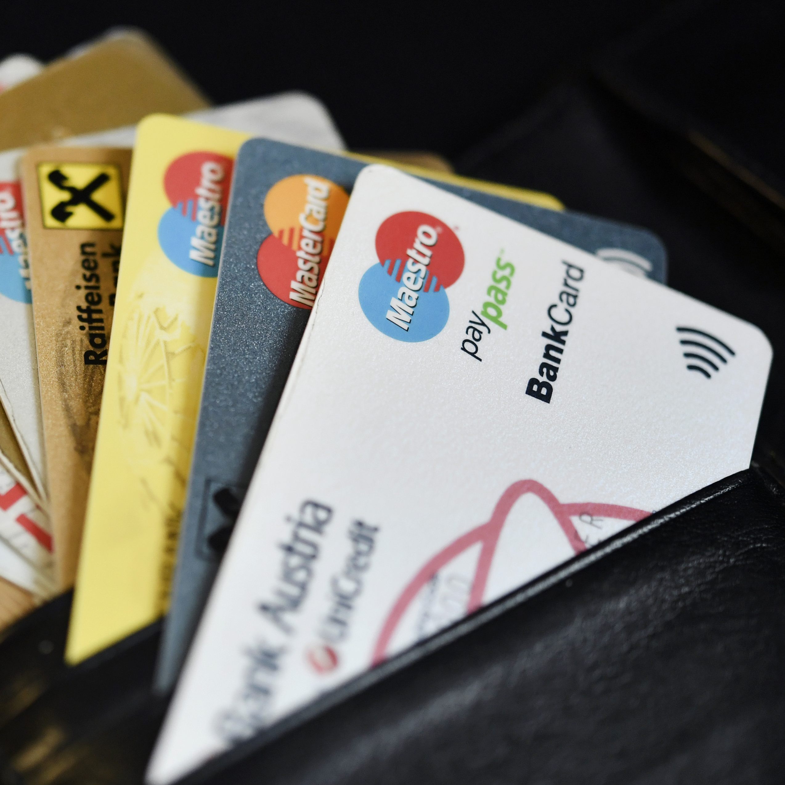 Im ersten Halbjahr 2022 zahlten die Österreicher so viel wie noch nie mit Bankomatkarte.