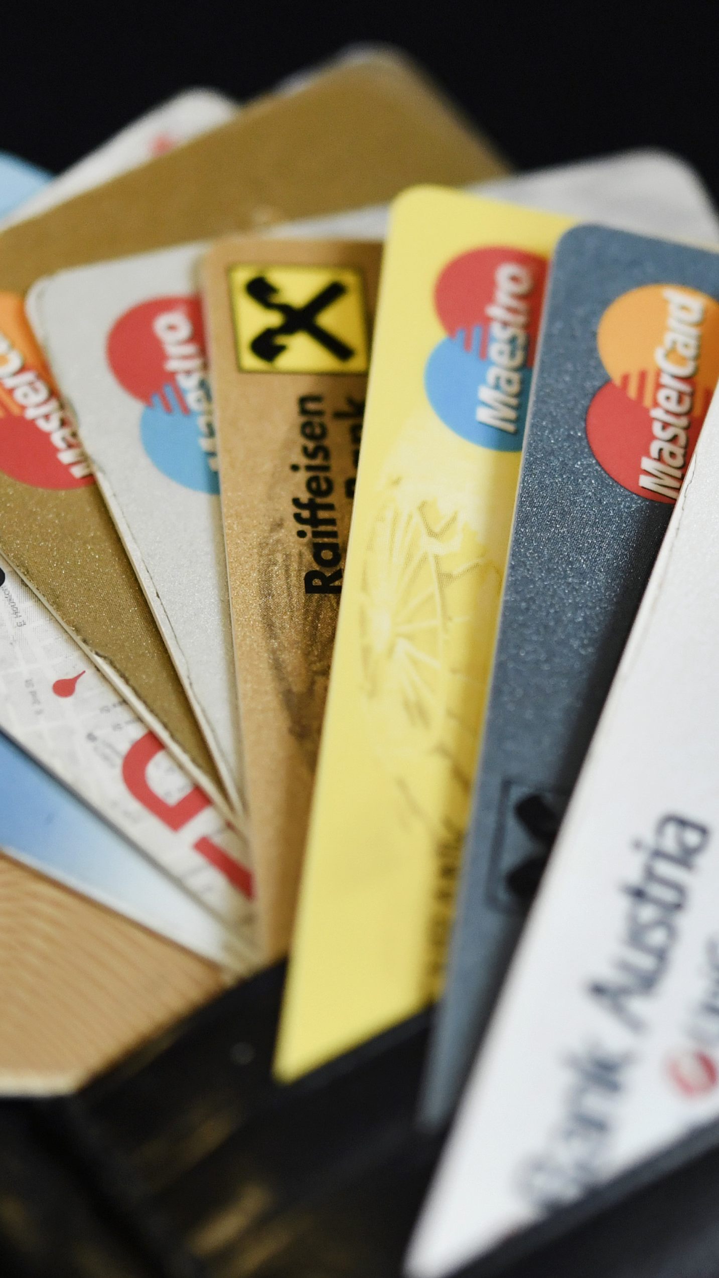 Im ersten Halbjahr 2022 zahlten die Österreicher so viel wie noch nie mit Bankomatkarte.