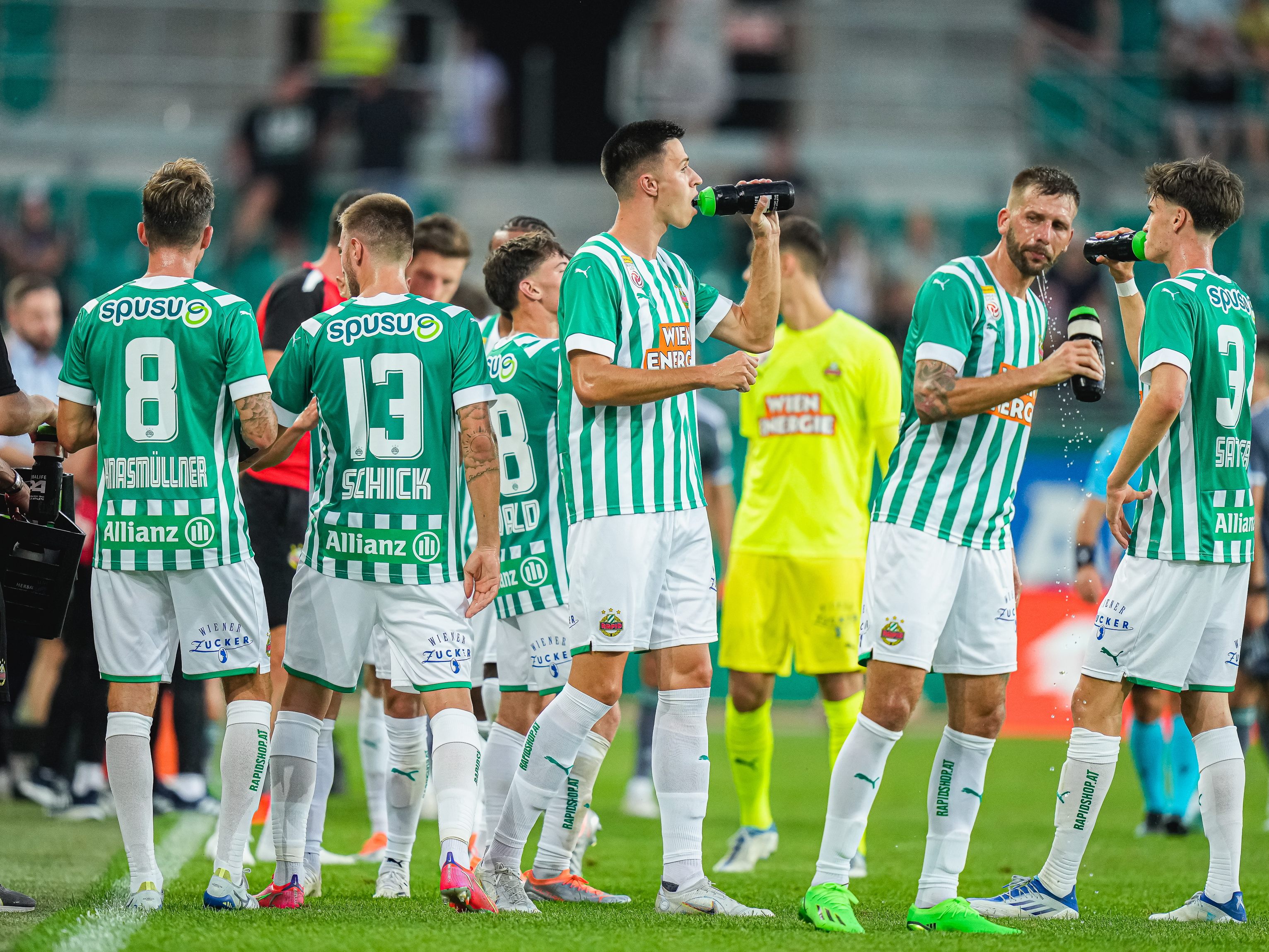 Gelingt Rapid in Polen der Aufstieg in der Conference League Quali wackelt die Liga-Partie gegen Austria Klagenfurt. Gelingt Rapid in Polen der Aufstieg in der Conference League Quali wackelt die Liga-Partie gegen Austria Klagenfurt.