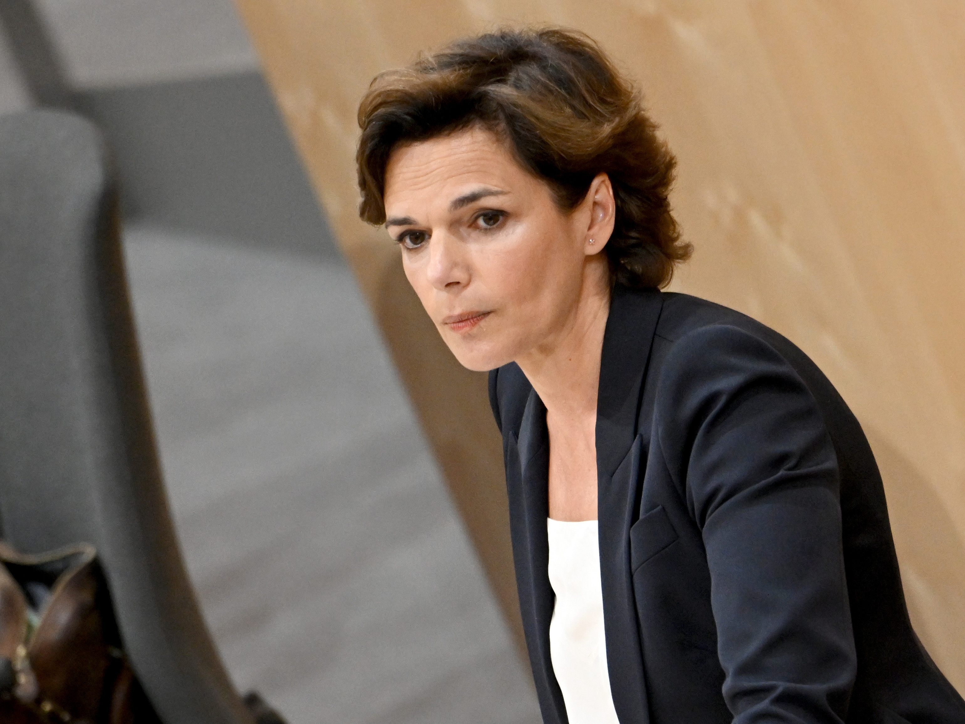 SPÖ-Chefin Rendi-Wagner lehnt ein Aus für die Corona-Quarantäne ab SPÖ-Chefin Rendi-Wagner lehnt ein Aus für die Corona-Quarantäne ab