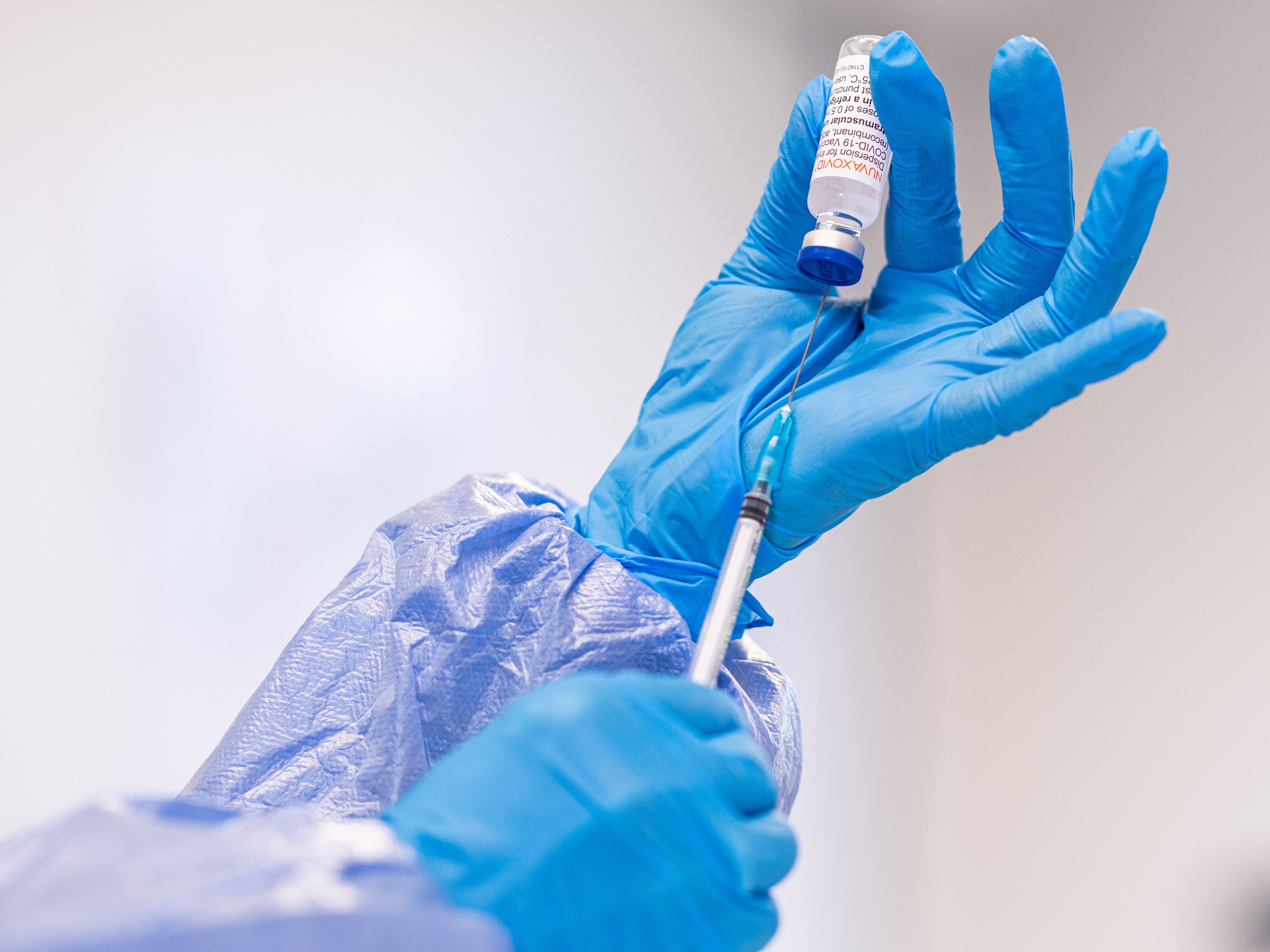 Die vierte Impfung gegen das Coronavirus ist auch in Österreich für Personen über 65 Jahren empfohlen. Die vierte Impfung gegen das Coronavirus ist auch in Österreich für Personen über 65 Jahren empfohlen.