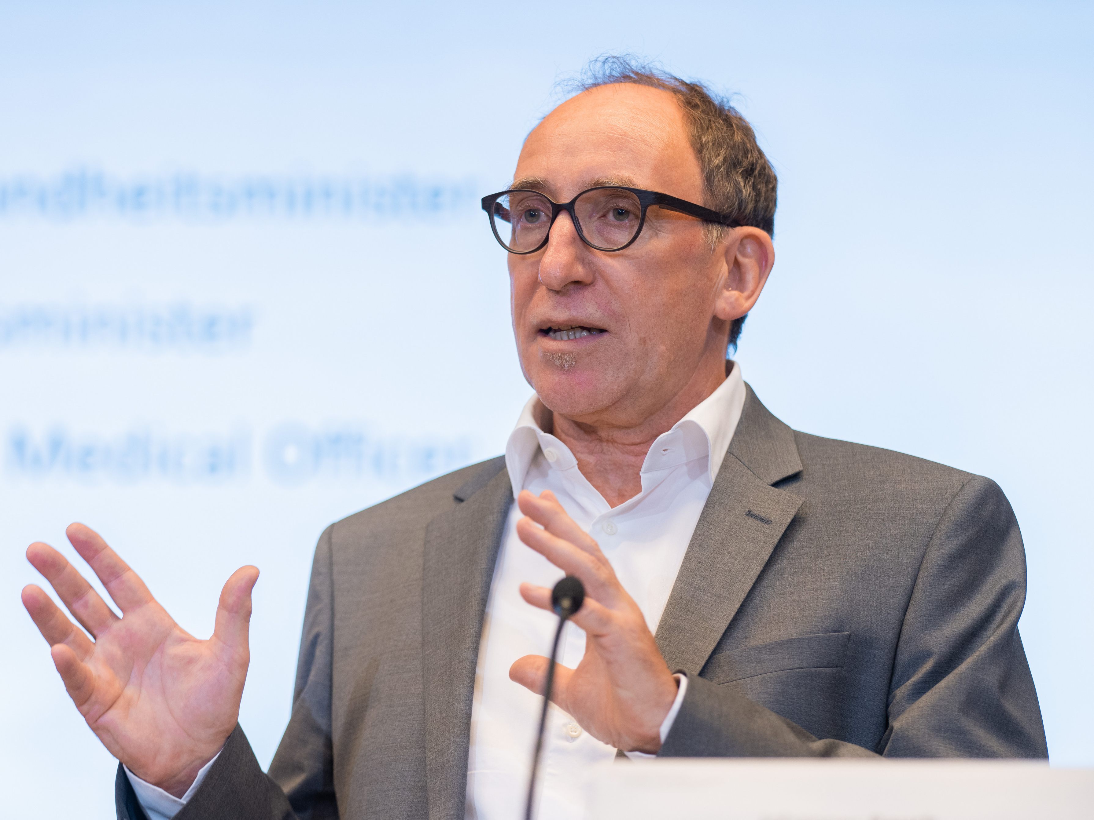 Grüne Gewerkschafter bezeichnen das von Gesundheitsminister Johannes Rauch angekündigte Quarantäne-Aus als unverantwortlich. Grüne Gewerkschafter bezeichnen das von Gesundheitsminister Johannes Rauch angekündigte Quarantäne-Aus als unverantwortlich.