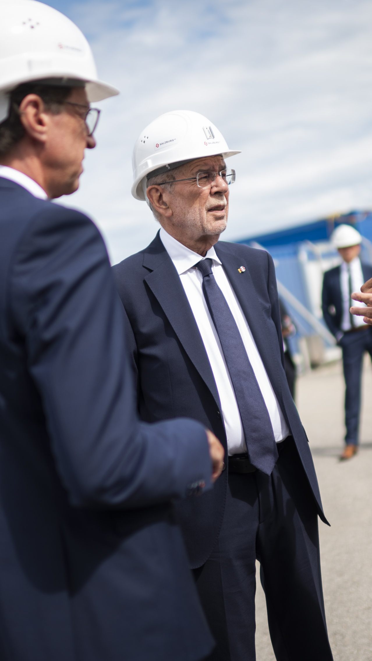Bundespräsident Alexander Van der Bellen besuchte am Dienstag den Gasspeicher "Haidach V" in Salzburg.