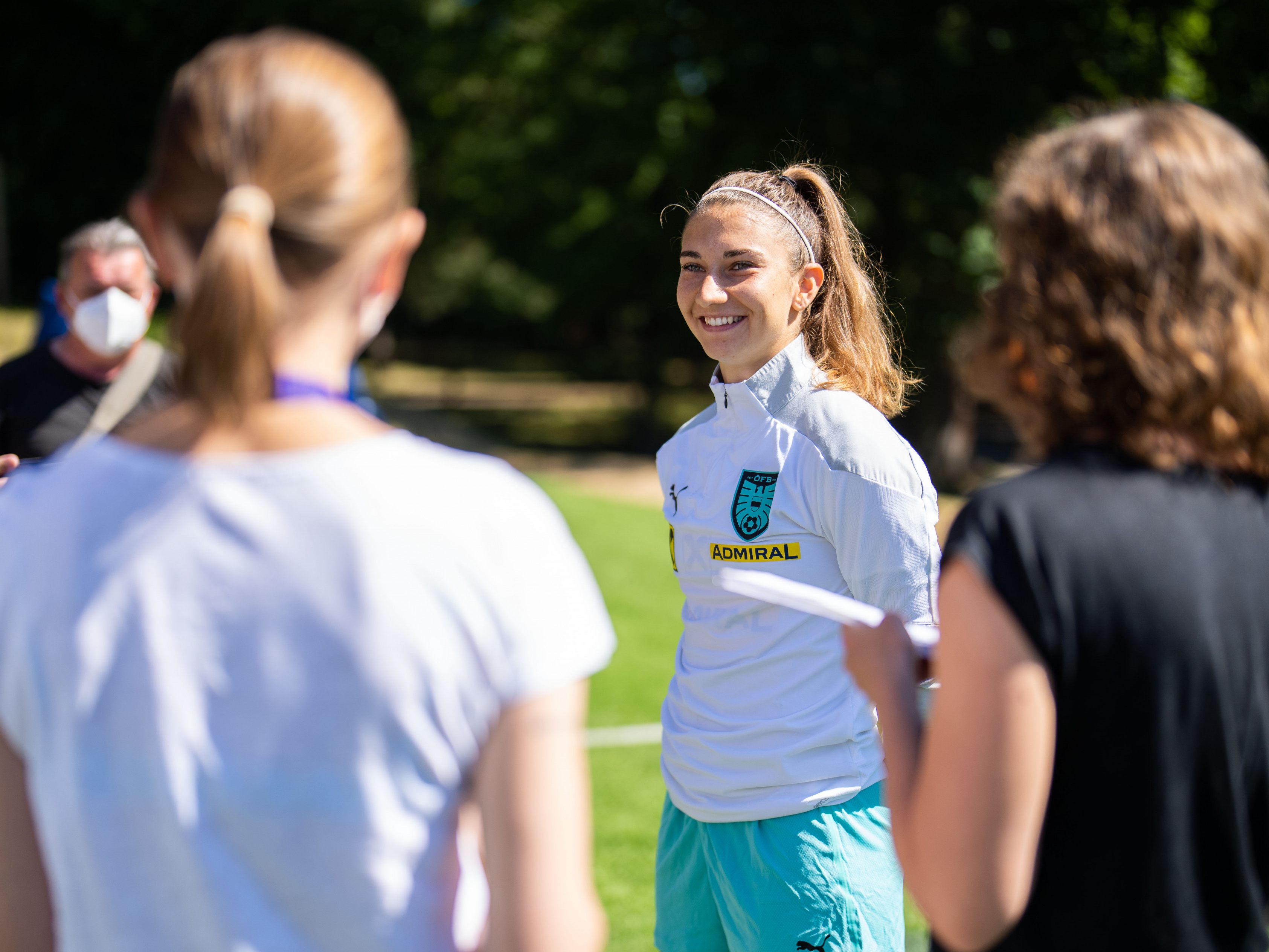 Katharina Naschenweng hat nach überstandener Coronainfektion am Dienstag wieder mit dem ÖFB-Team trainiert Katharina Naschenweng hat nach überstandener Coronainfektion am Dienstag wieder mit dem ÖFB-Team trainiert
