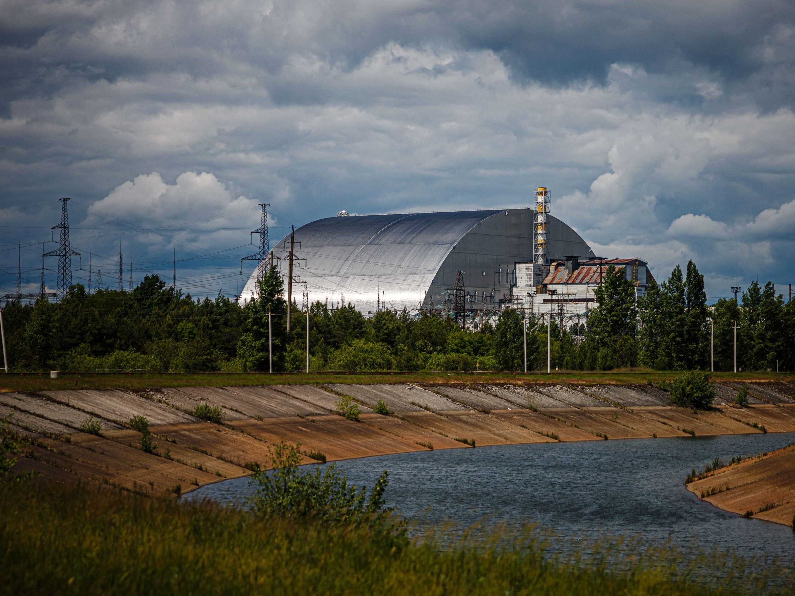 Greenpeace untersucht die radioaktive Strahlung rund um Tschernobyl Greenpeace untersucht die radioaktive Strahlung rund um Tschernobyl