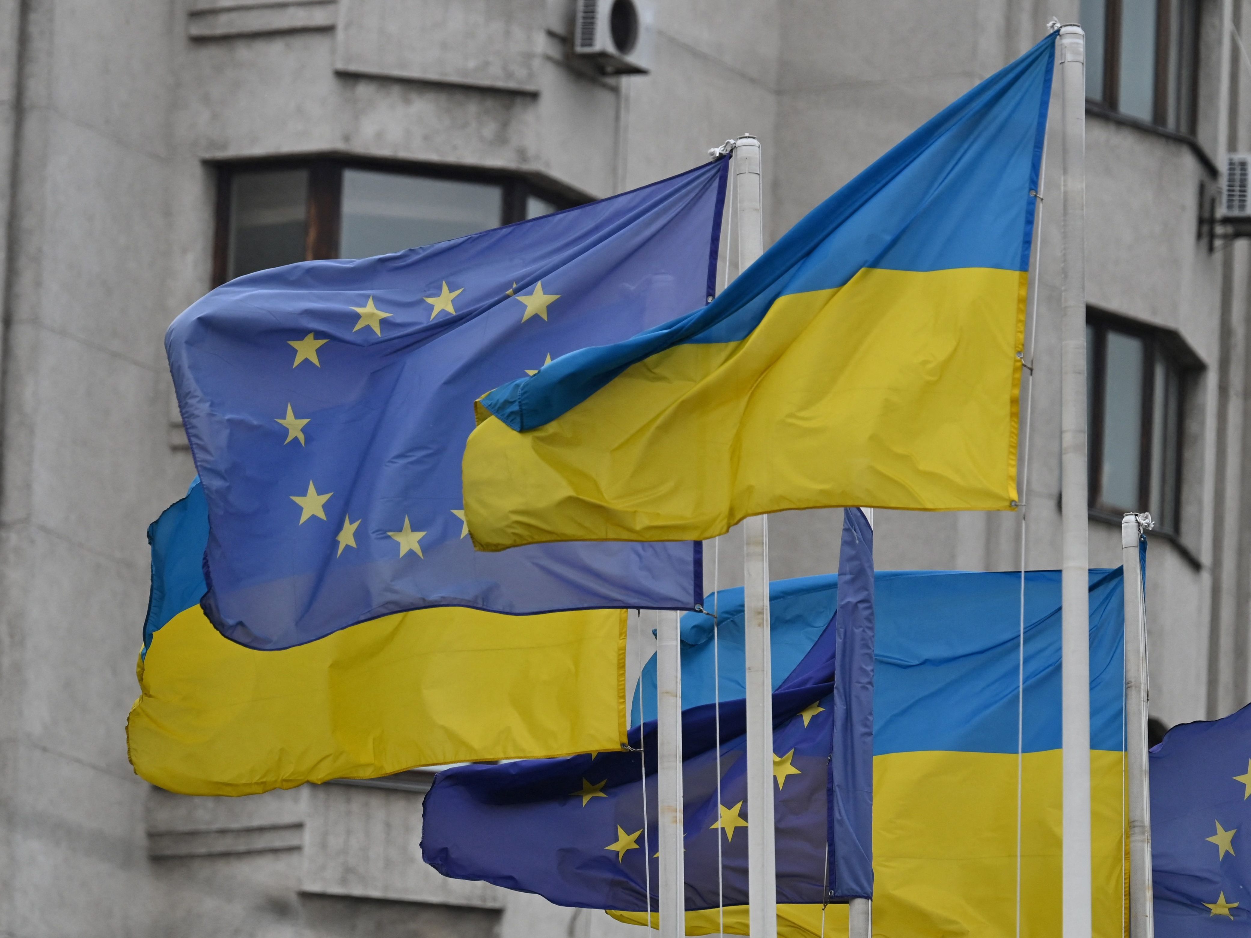 Die EU-Finanzminister haben Milliardenhilfen für die Ukraine freigegeben Die EU-Finanzminister haben Milliardenhilfen für die Ukraine freigegeben