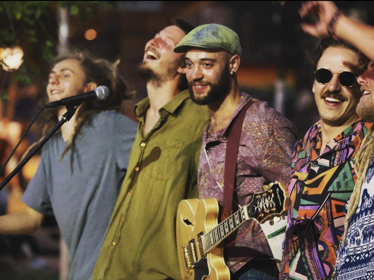 Die Band "Lauwarm". Die Band "Lauwarm".
