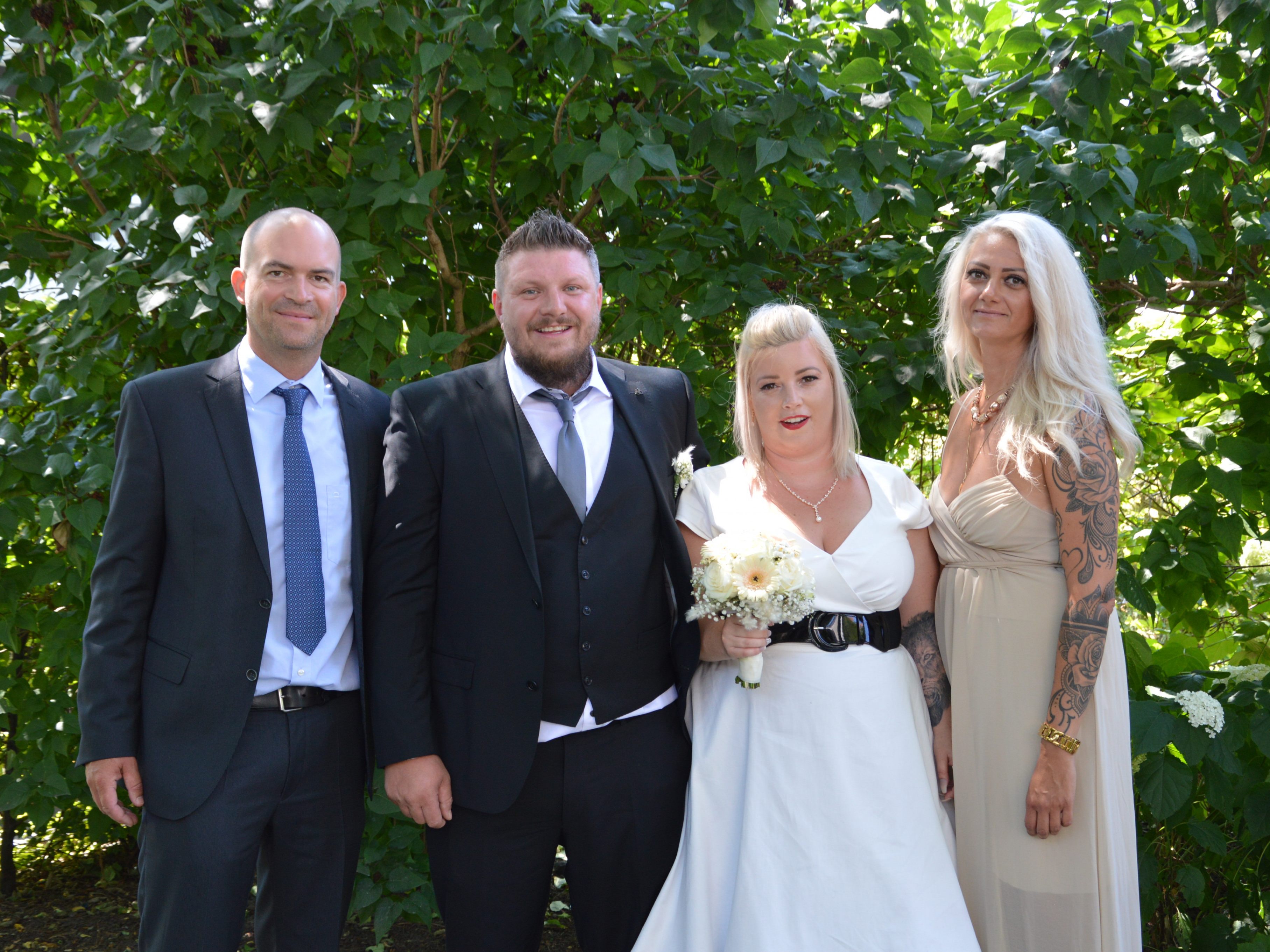 Carina Schwendinger und Jürgen Kainbacher haben geheiratet. Carina Schwendinger und Jürgen Kainbacher haben geheiratet.
