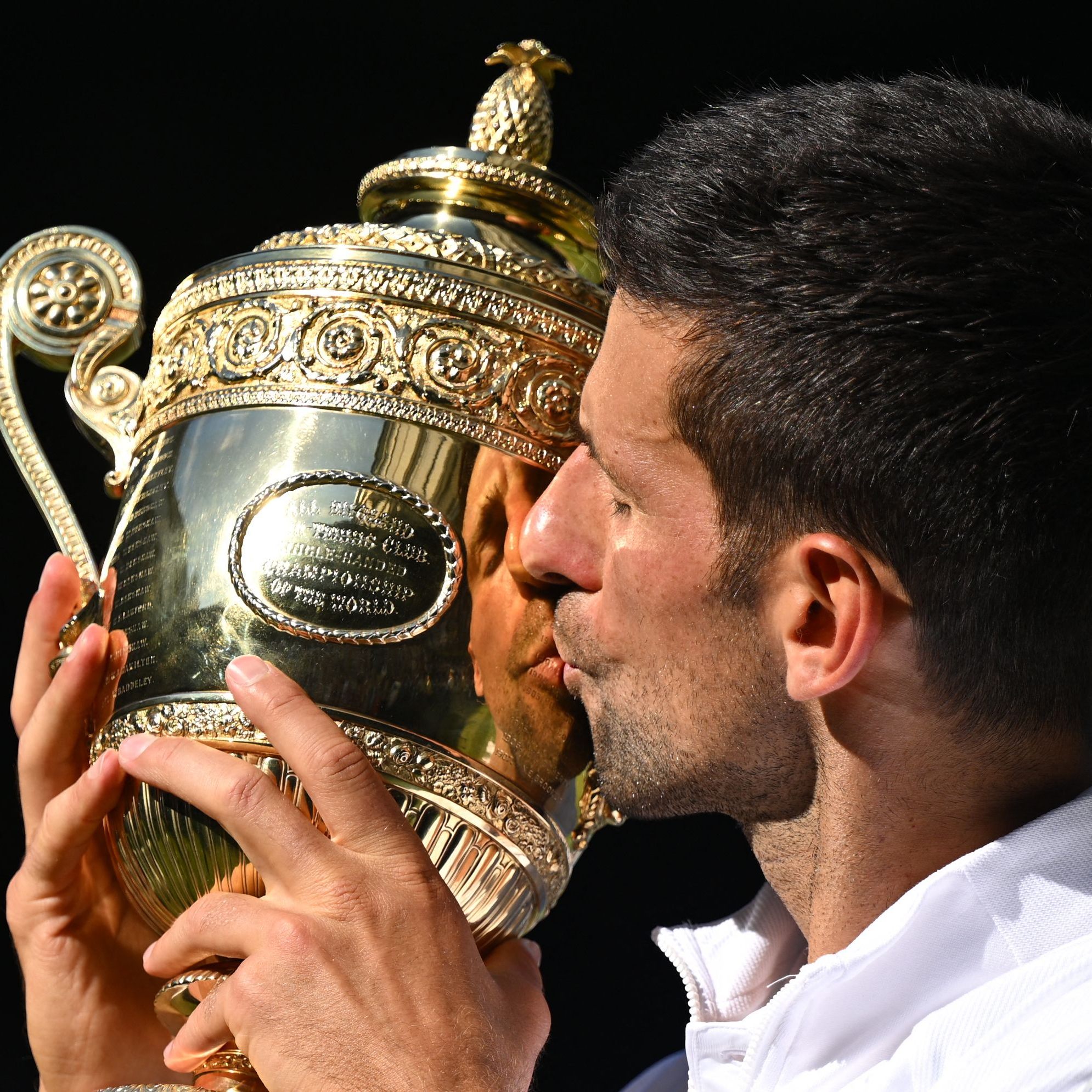 Djokovic in Wimbledon auch von Kyrgios nicht zu schlagen.