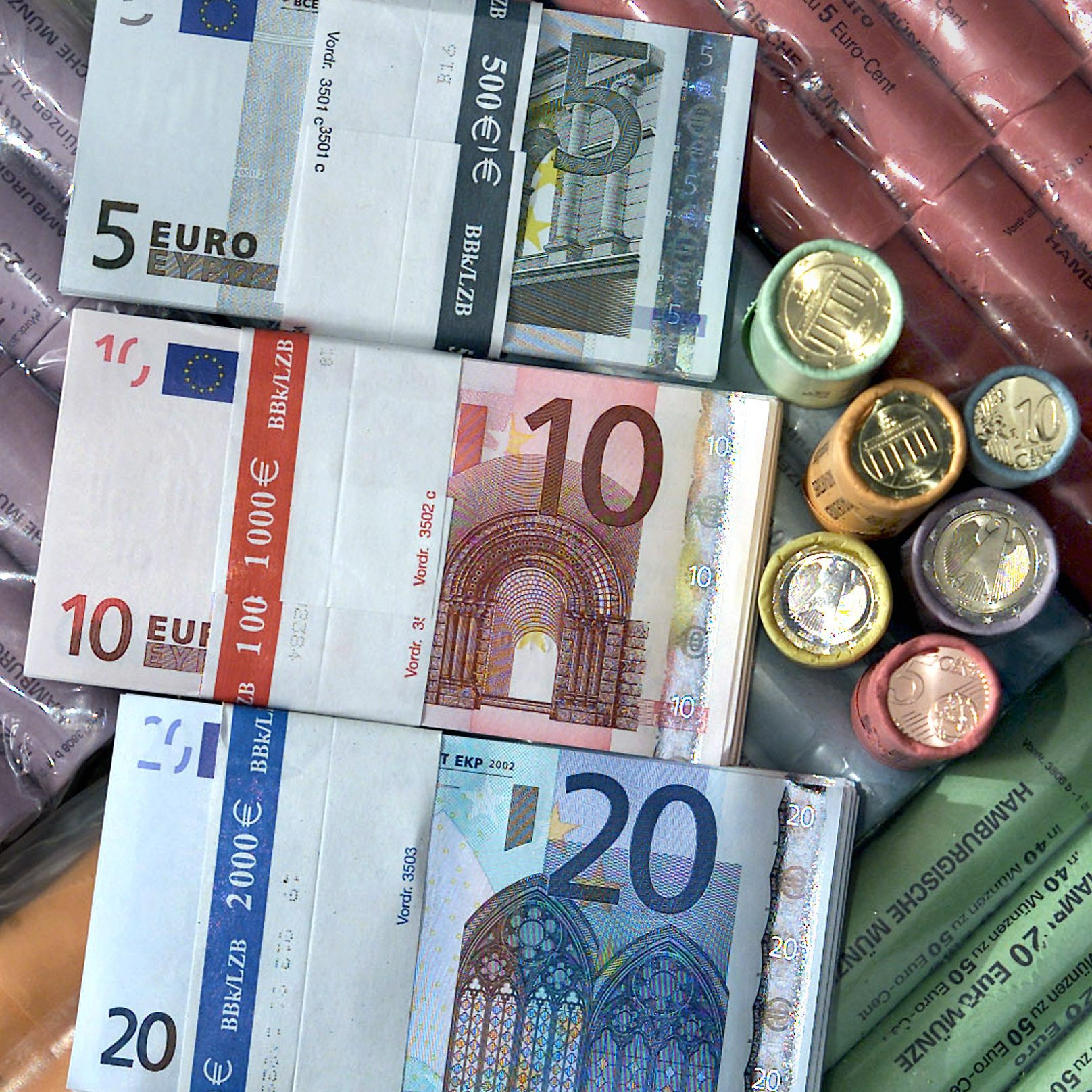 Eine Viertelmilliarde Euro weniger kosteten die Corona-Hilfen den Steuerzahlern dank Vorabkontrollen.