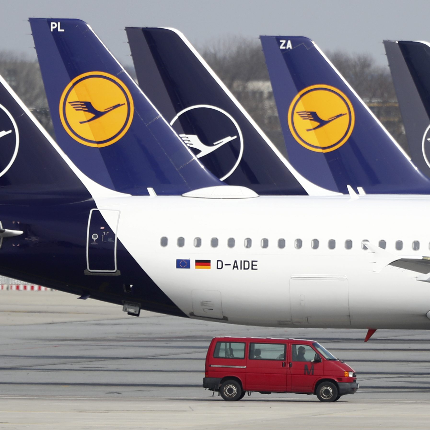 Gewerkschaft hat die rund 20.000 Bodenbeschäftigten zu flächendeckenden Arbeitsniederlegungen aufgerufen.