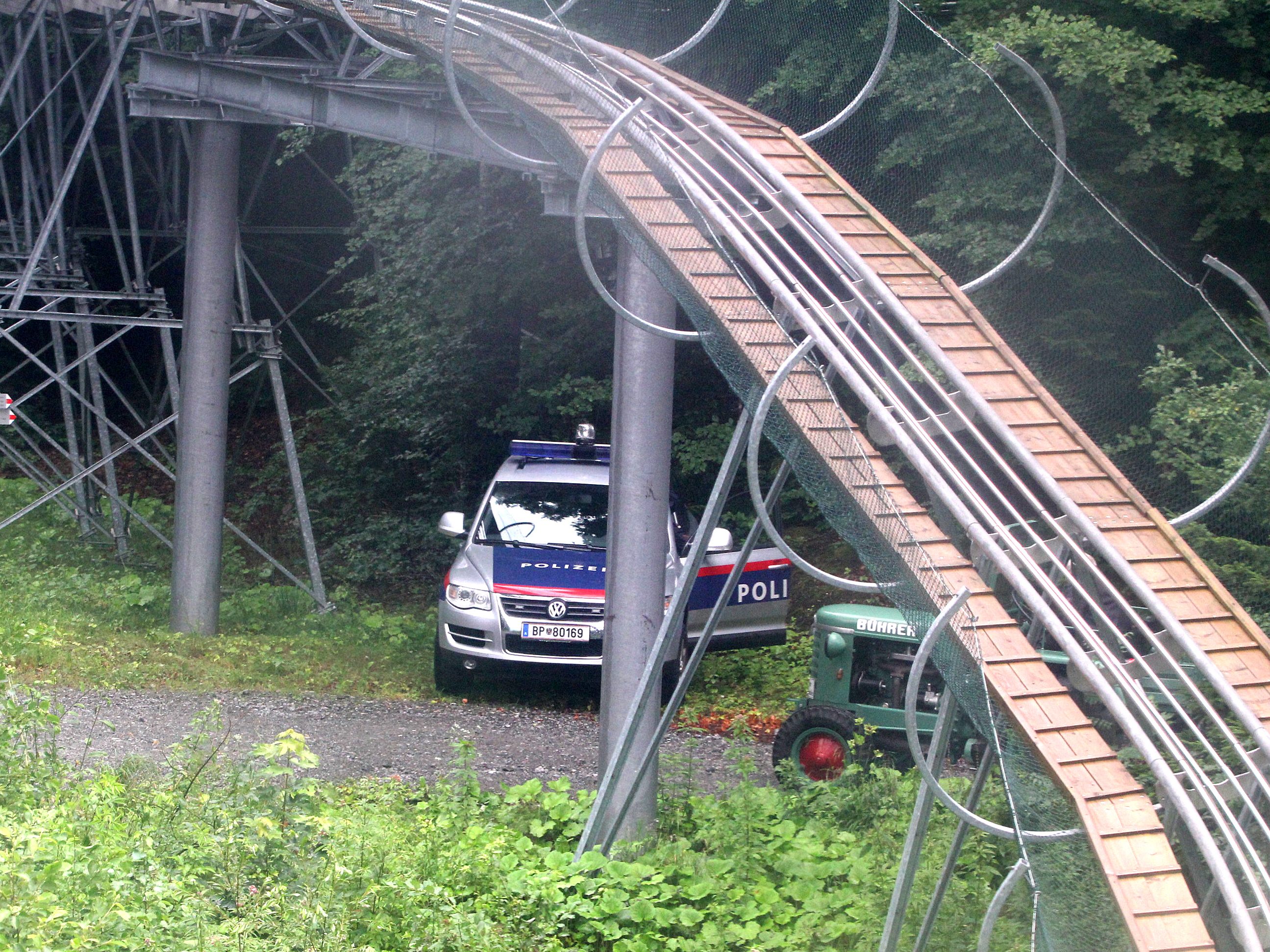 Ein Mann wurde schwer verletzt.