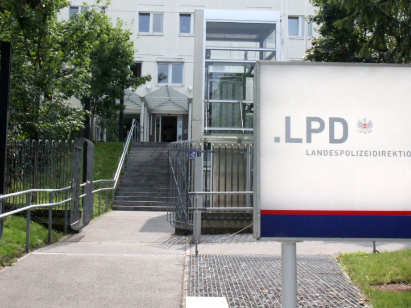 Was wusste die Landespolizeidirektion?