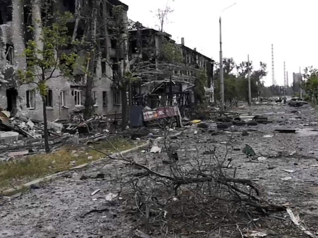 Nach der Einnahmen von Lyssytschansk rücken die russischen Truppen auf ein nächstes Ziel vor. Nach der Einnahmen von Lyssytschansk rücken die russischen Truppen auf ein nächstes Ziel vor.