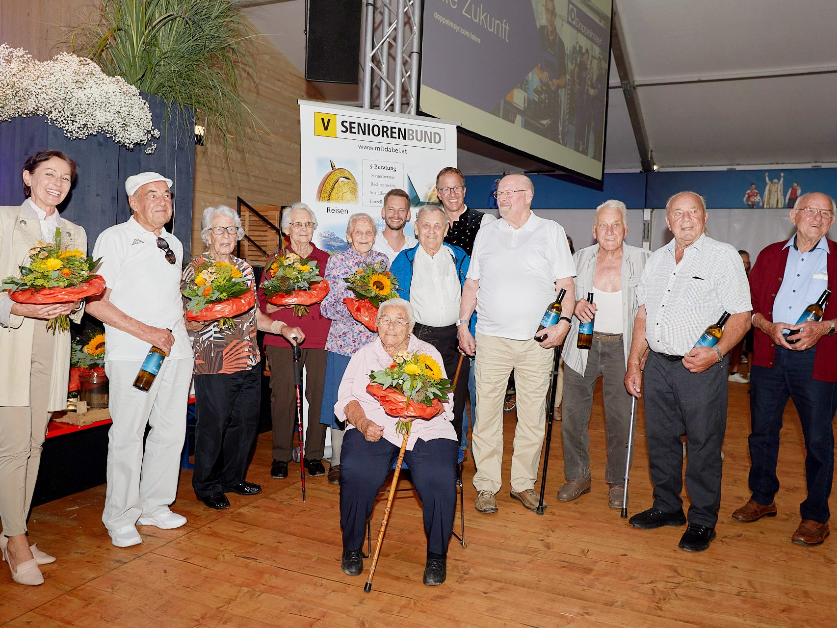 Beim Seniorenbund Landestreffen in Lingenau wurden alle Senioren die 90 Jahre und älter waren geehrt Beim Seniorenbund Landestreffen in Lingenau wurden alle Senioren die 90 Jahre und älter waren geehrt