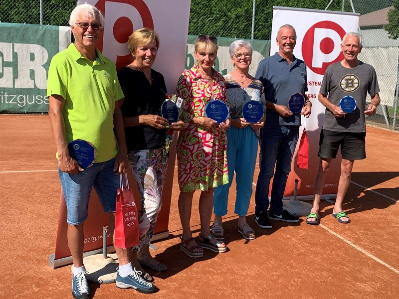 Die Sieger der Mixed- und Doppel-Bewerbe bei der Tennis-Landesmeisterschaft des Pensionistenverbandes (PVÖ) Vorarlberg Die Sieger der Mixed- und Doppel-Bewerbe bei der Tennis-Landesmeisterschaft des Pensionistenverbandes (PVÖ) Vorarlberg