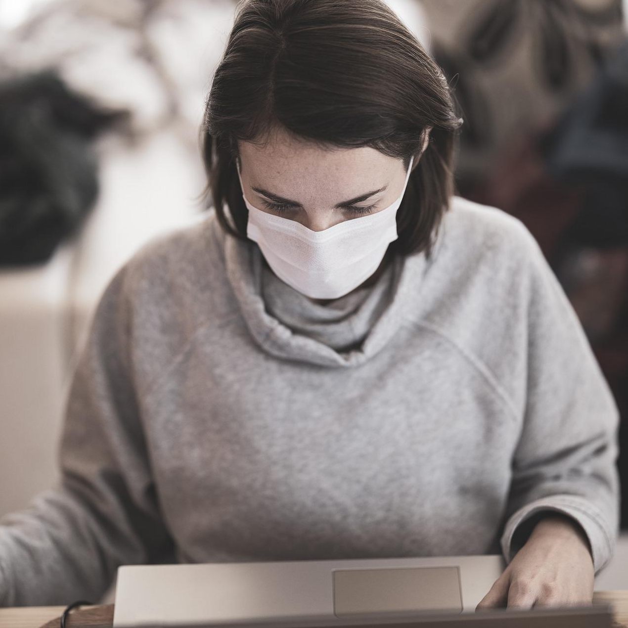 Laut AK ergäben sich für Unternehmen mit dem Quarantäne-Aus für Corona-Infizierte arbeitsrechtliche Probleme.