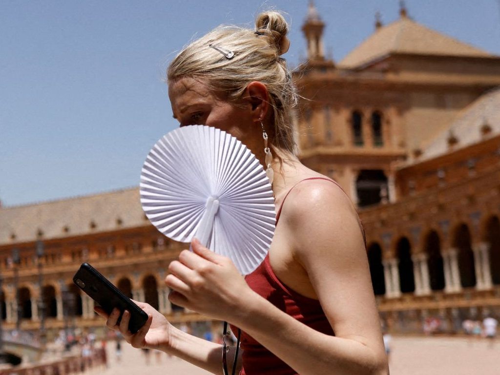 42 Grad in Madrid erwartet - nur an den Küsten soll es kühler bleiben. 42 Grad in Madrid erwartet - nur an den Küsten soll es kühler bleiben.